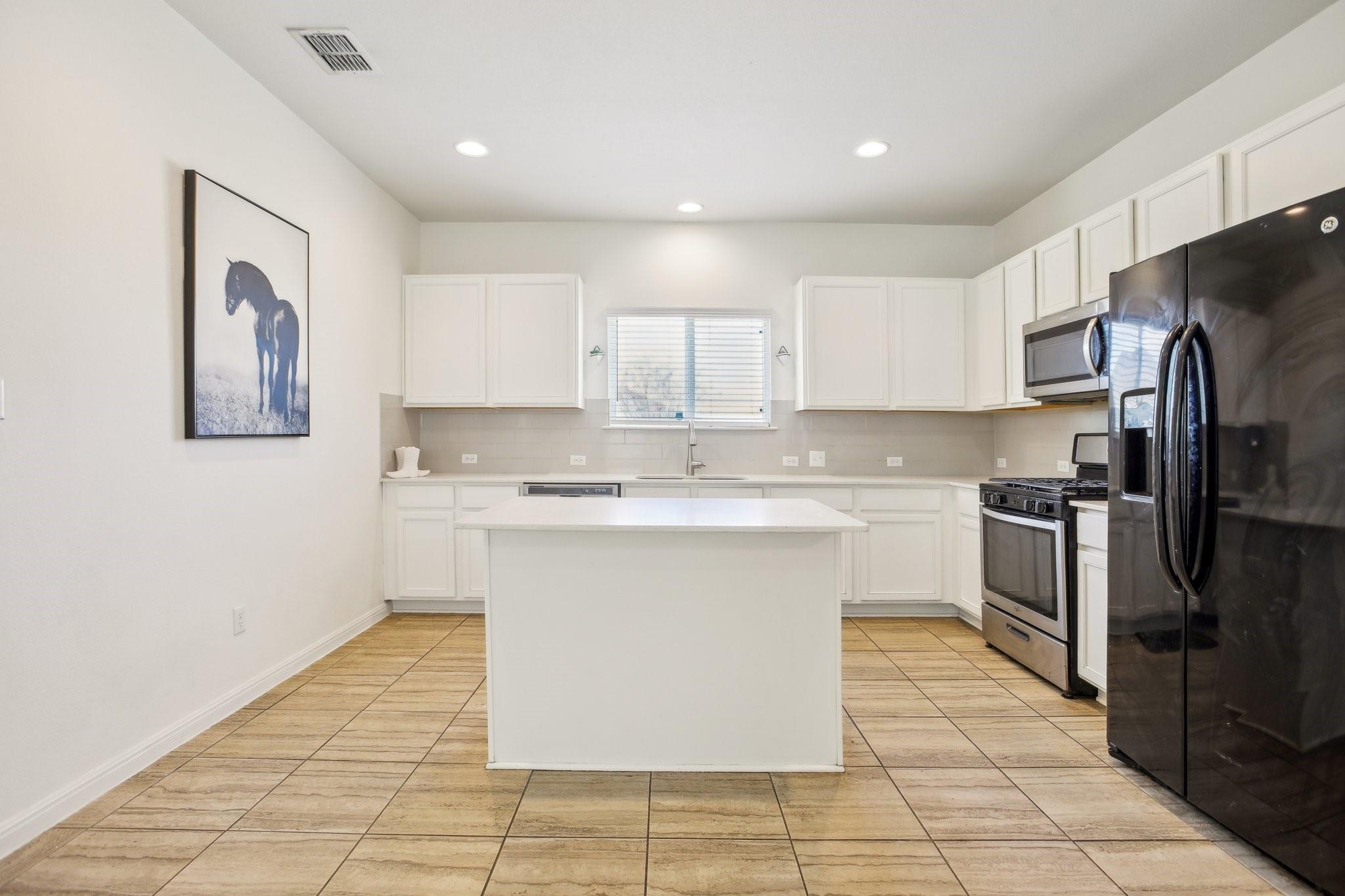 1167 Esplanade Pkwy Property Photo 6