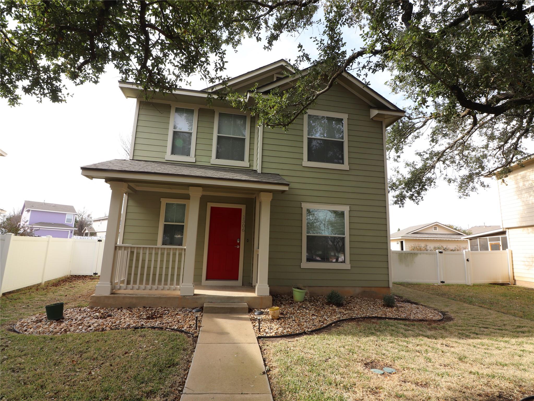 1306 Davis Mountain Loop Property Photo 1