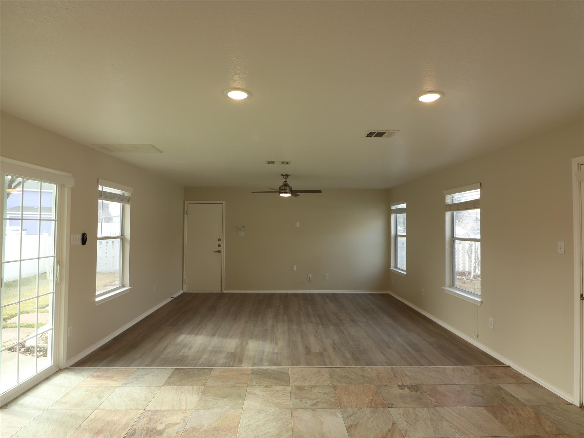 1306 Davis Mountain Loop Property Photo 12