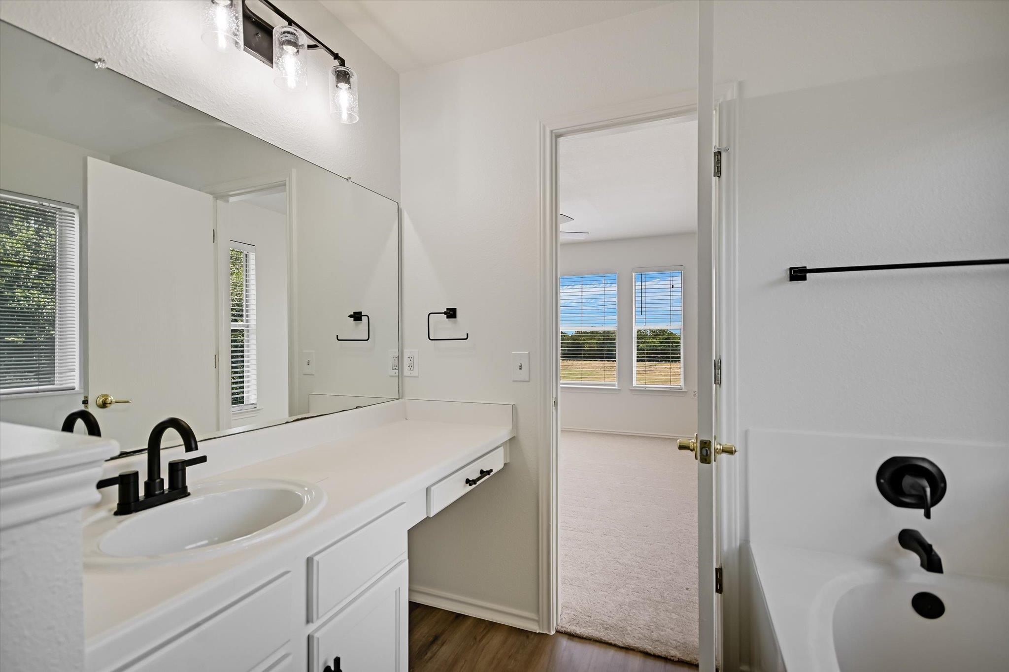 11504 Robert Wooding Dr Property Photo 13