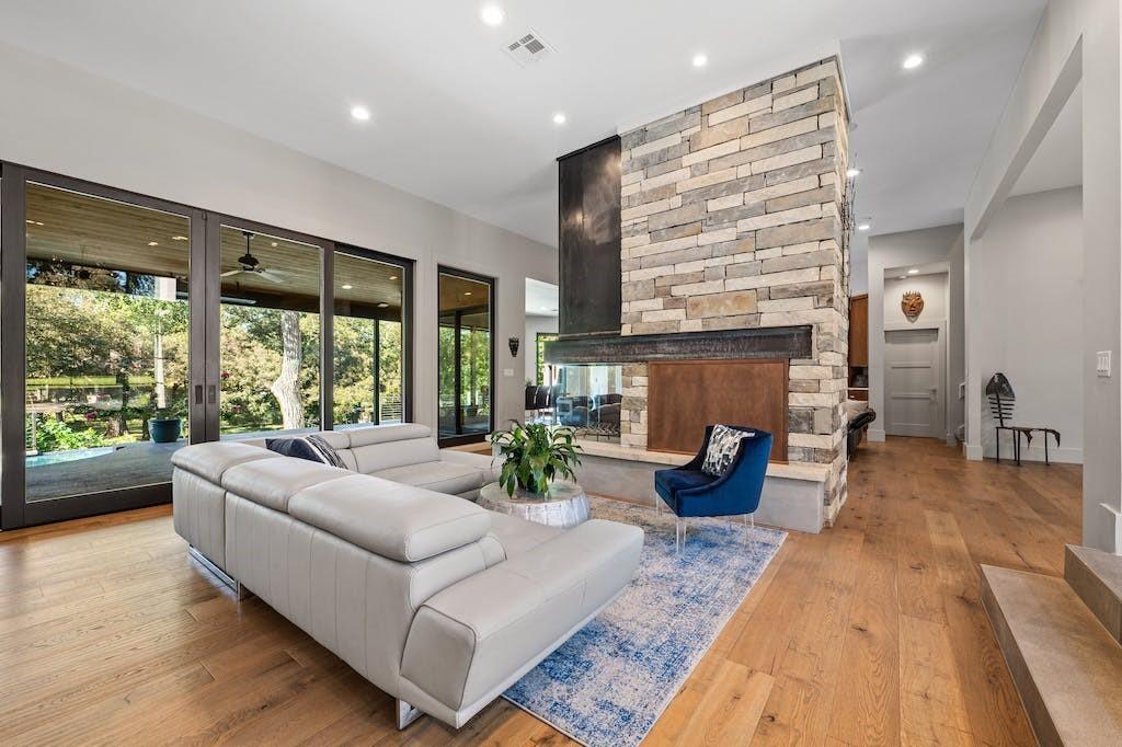2304 Island Wood Property Photo 6