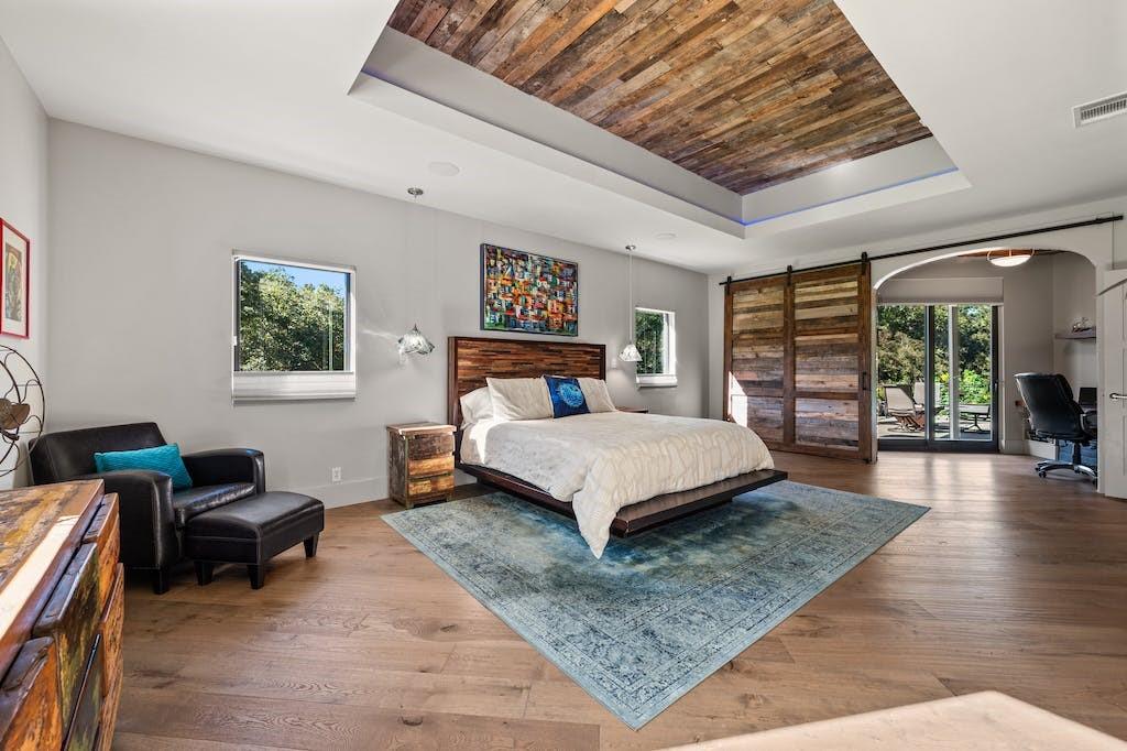 2304 Island Wood Property Photo 18