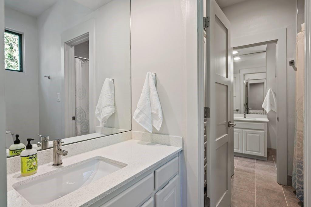 2304 Island Wood Property Photo 25