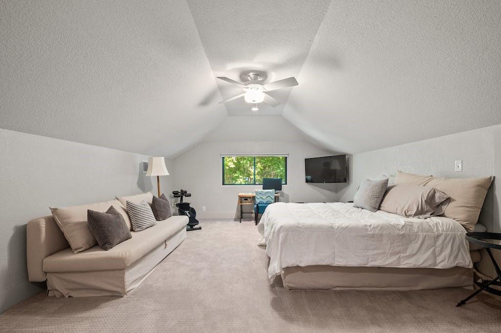 2304 Island Wood Property Photo 31