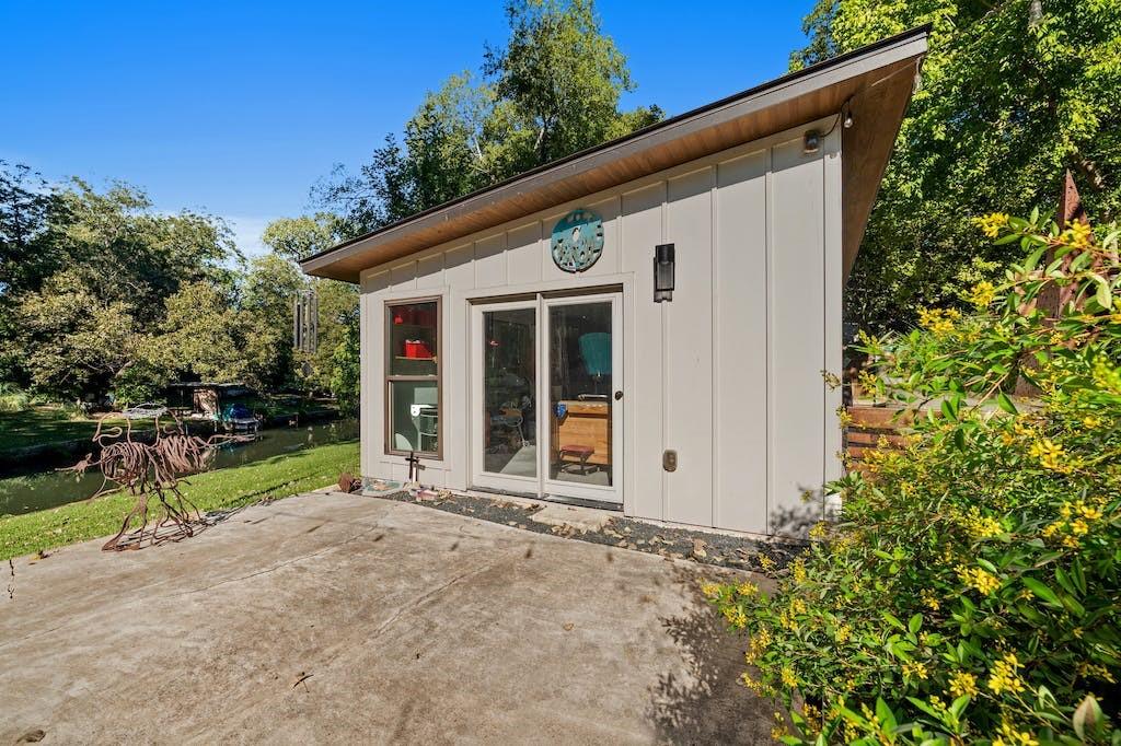 2304 Island Wood Property Photo 35