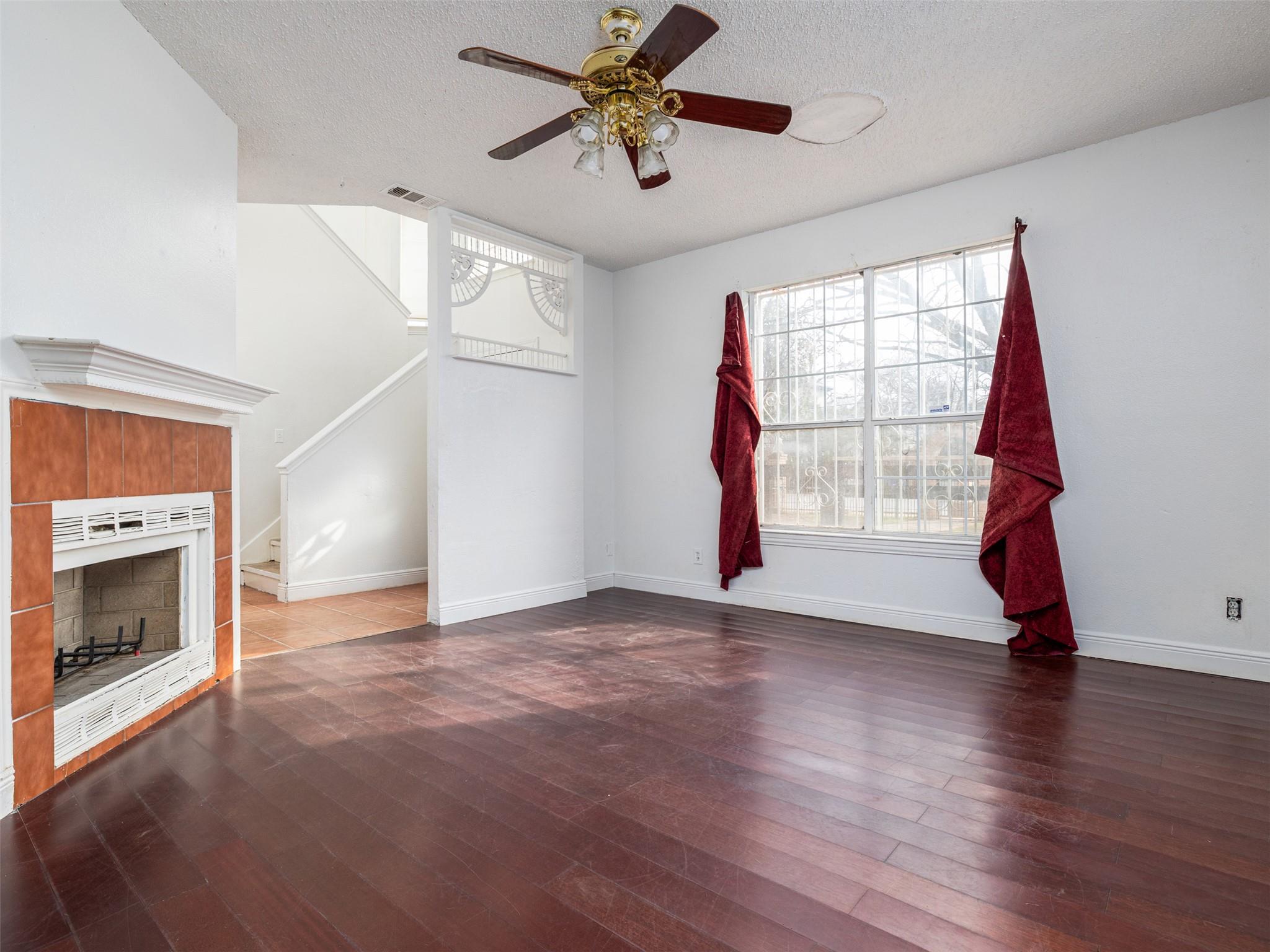 506 Tillery St Property Photo 4