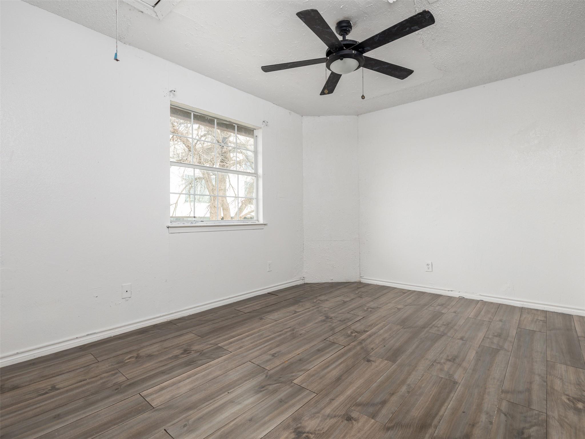 506 Tillery St Property Photo 9