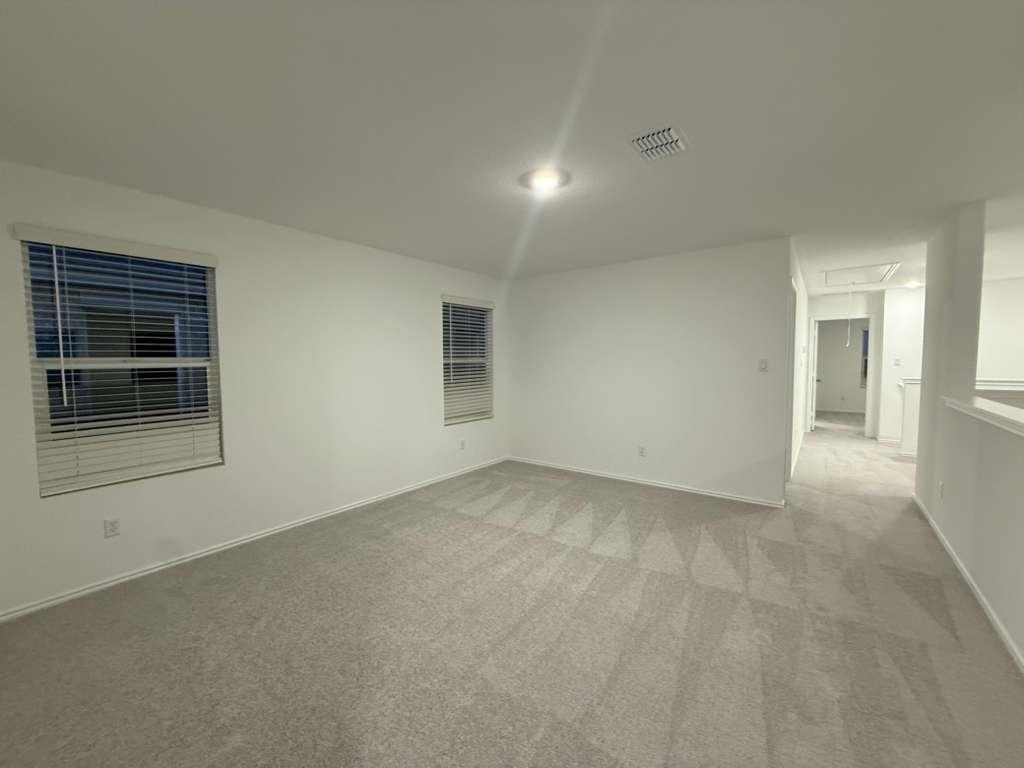 17702 Sage Thrasher Dr Property Photo 8