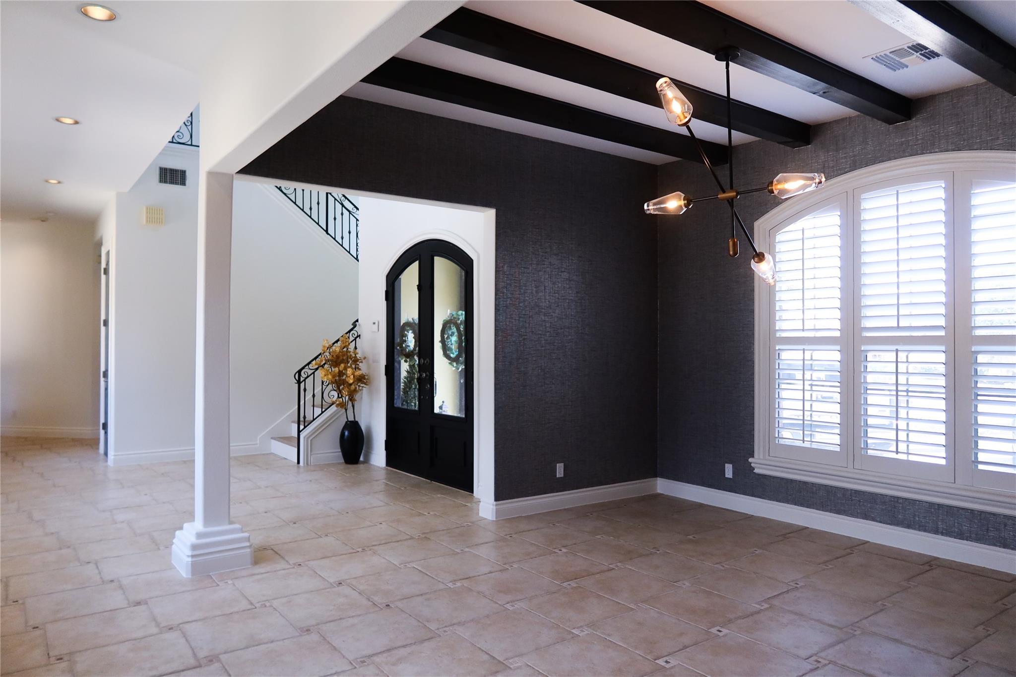 7228 Oak Shores Dr Property Photo 6