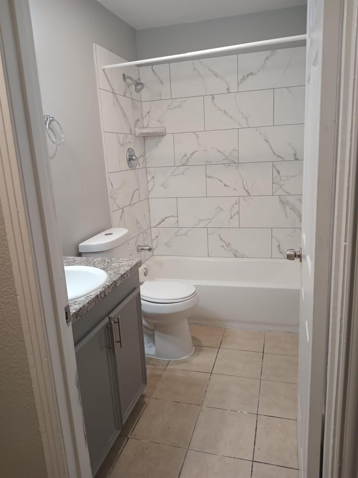 206 Hill St Property Photo 13