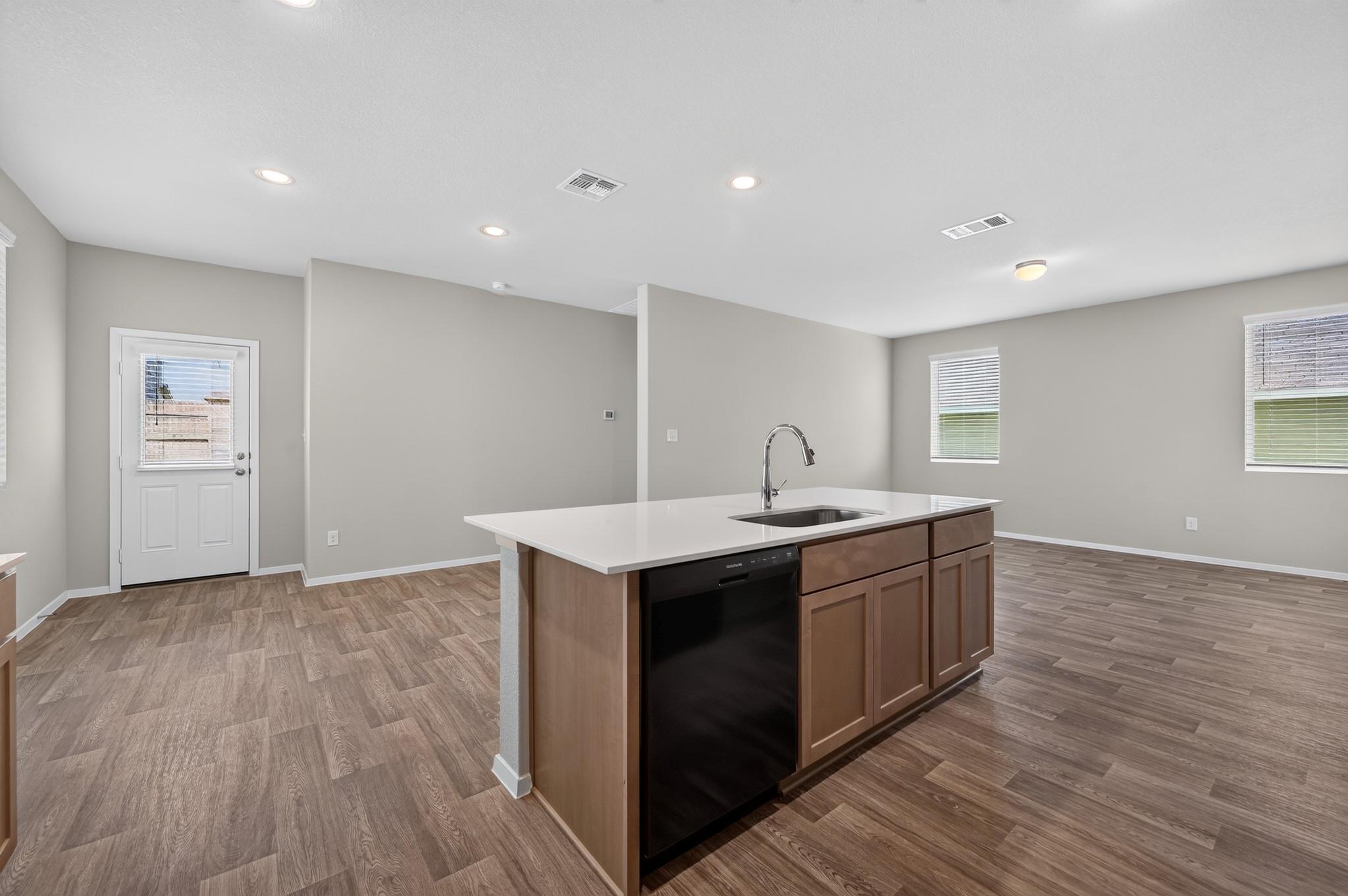 2704 Towy Rd Property Photo 5