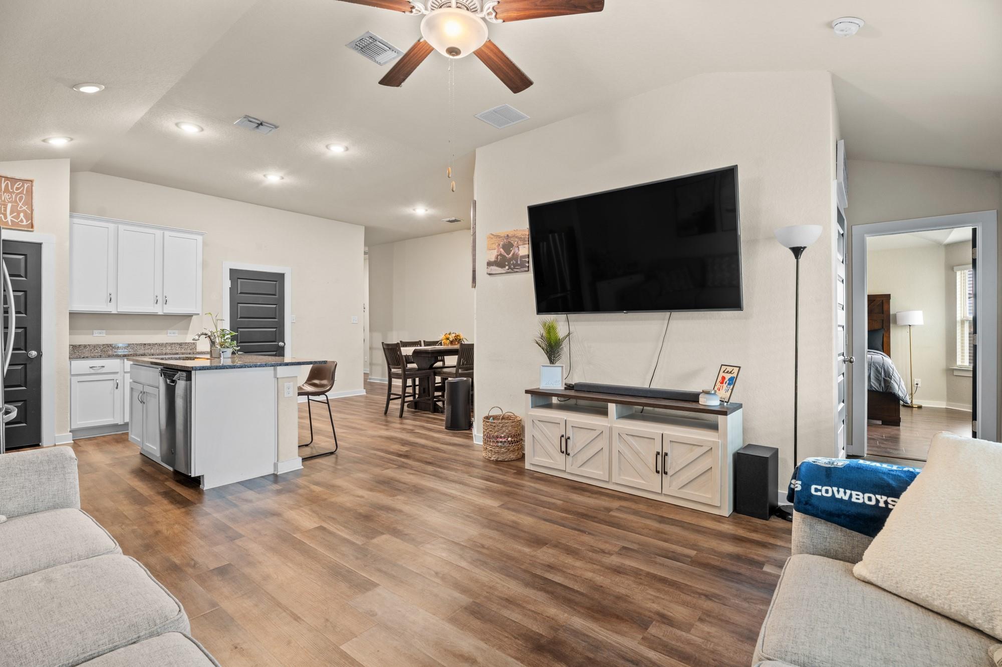 7619 Coffee Ml Property Photo 17