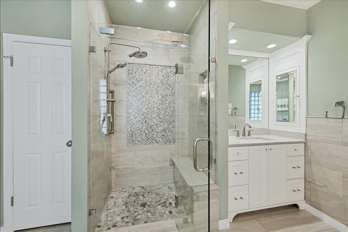 4549 Golf Vista Dr Property Photo 6