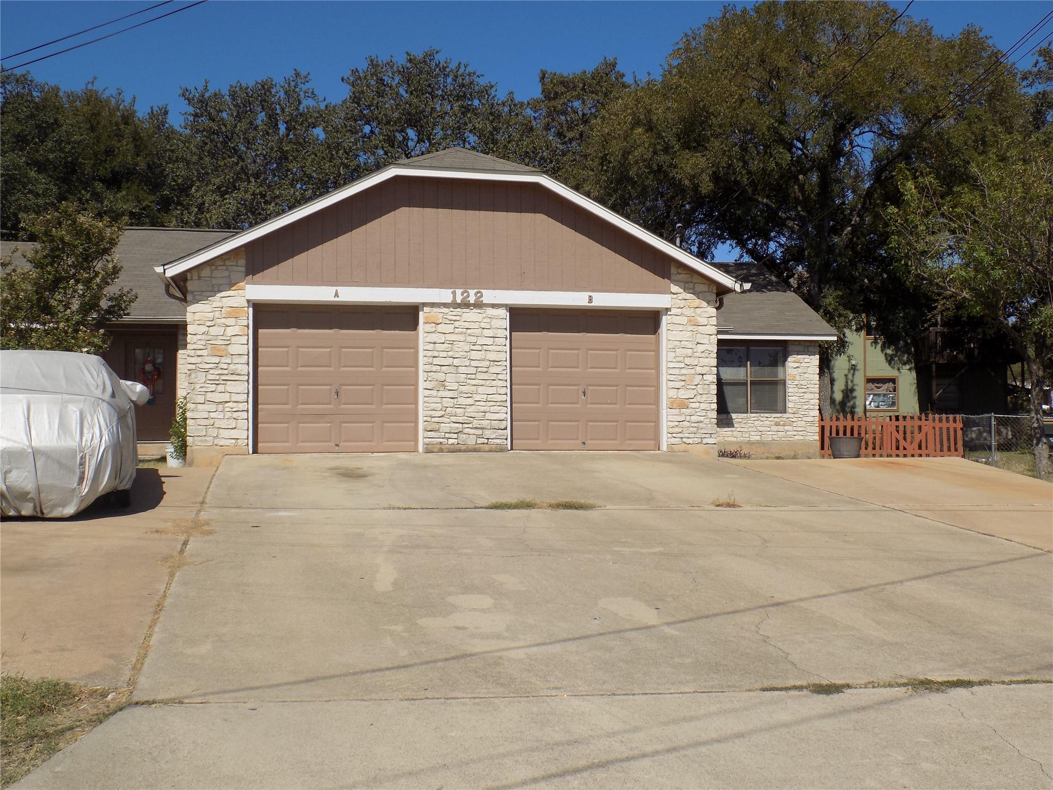 121 Verna Spur #A Property Photo 1