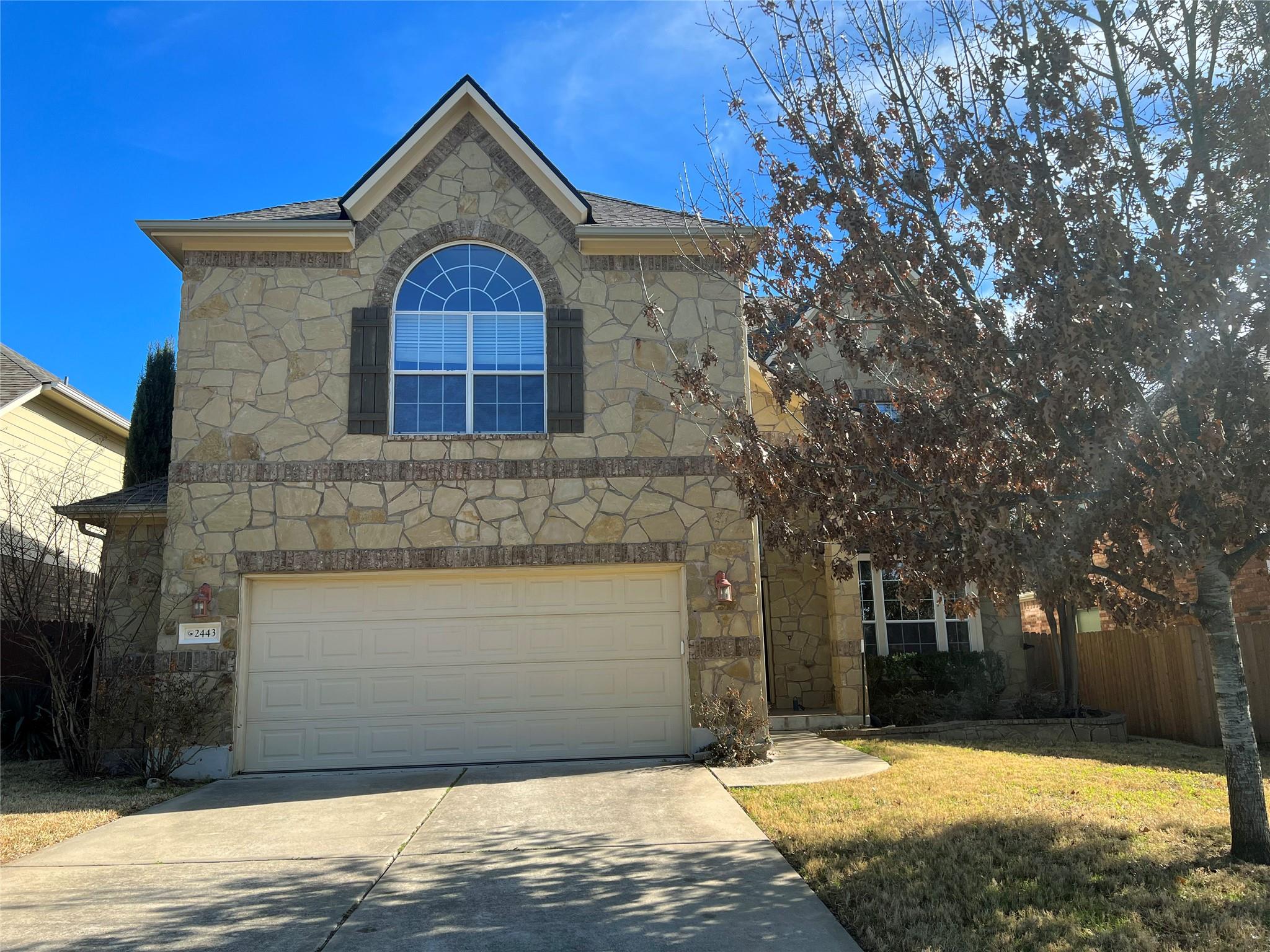 2443 Salorn Way Property Photo 3