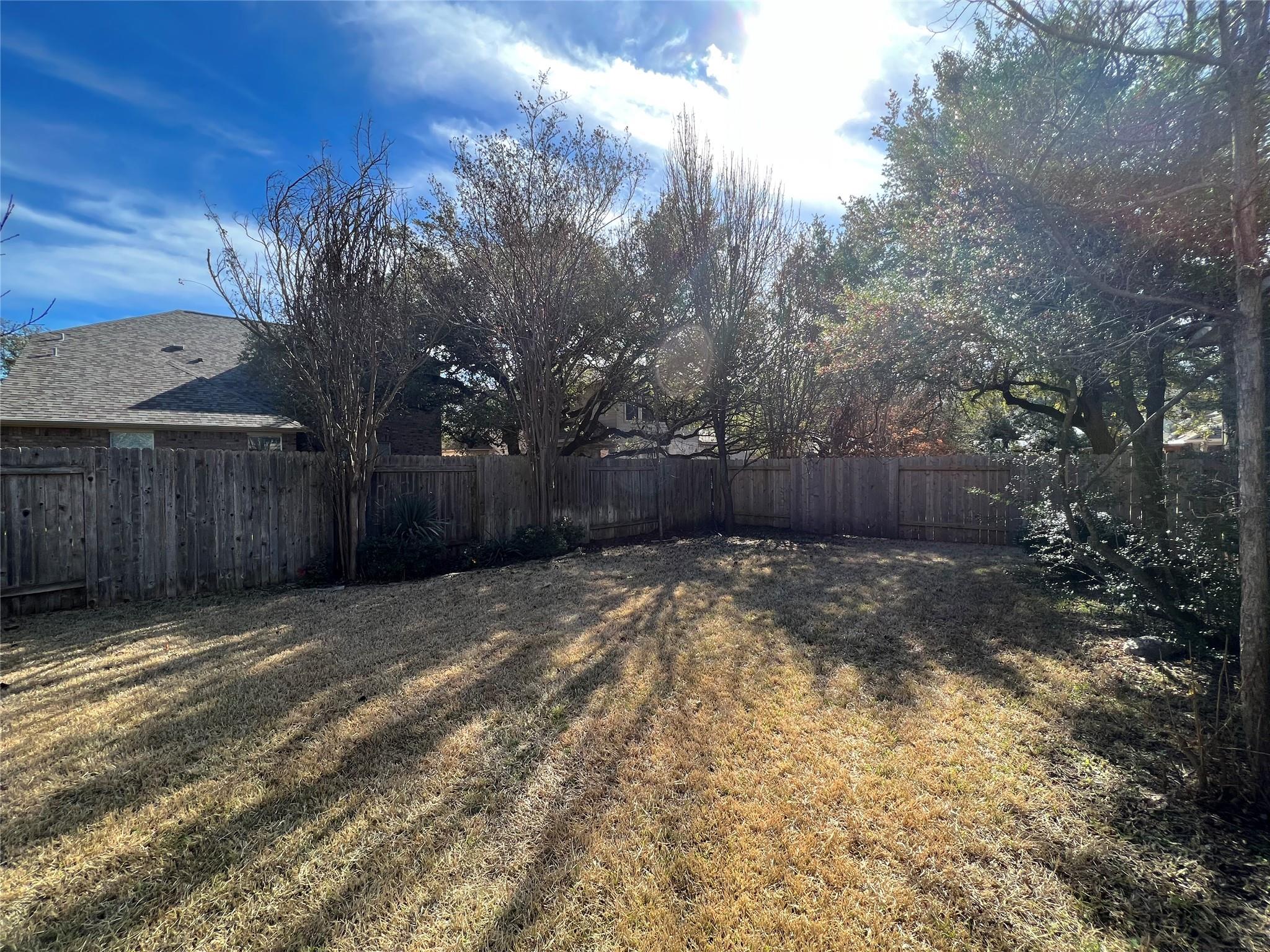 2443 Salorn Way Property Photo 5