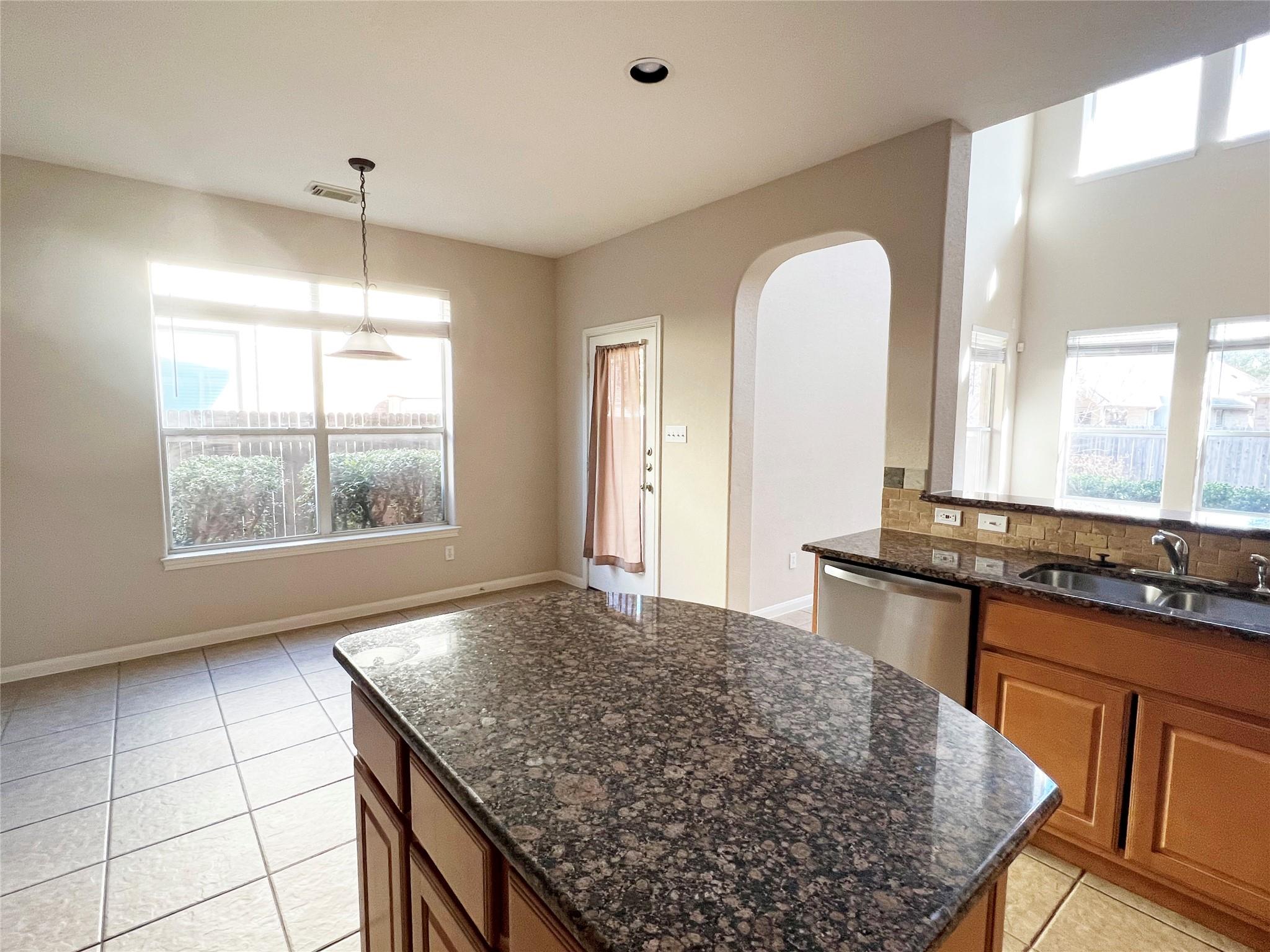 2443 Salorn Way Property Photo 7
