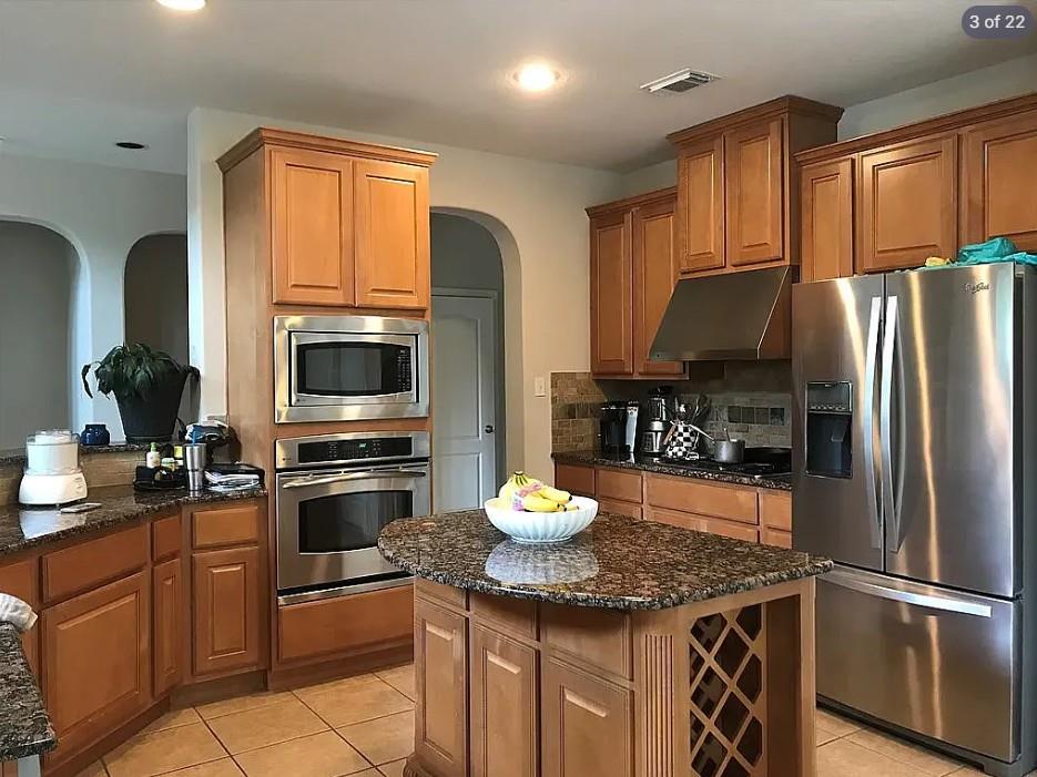 2443 Salorn Way Property Photo 9