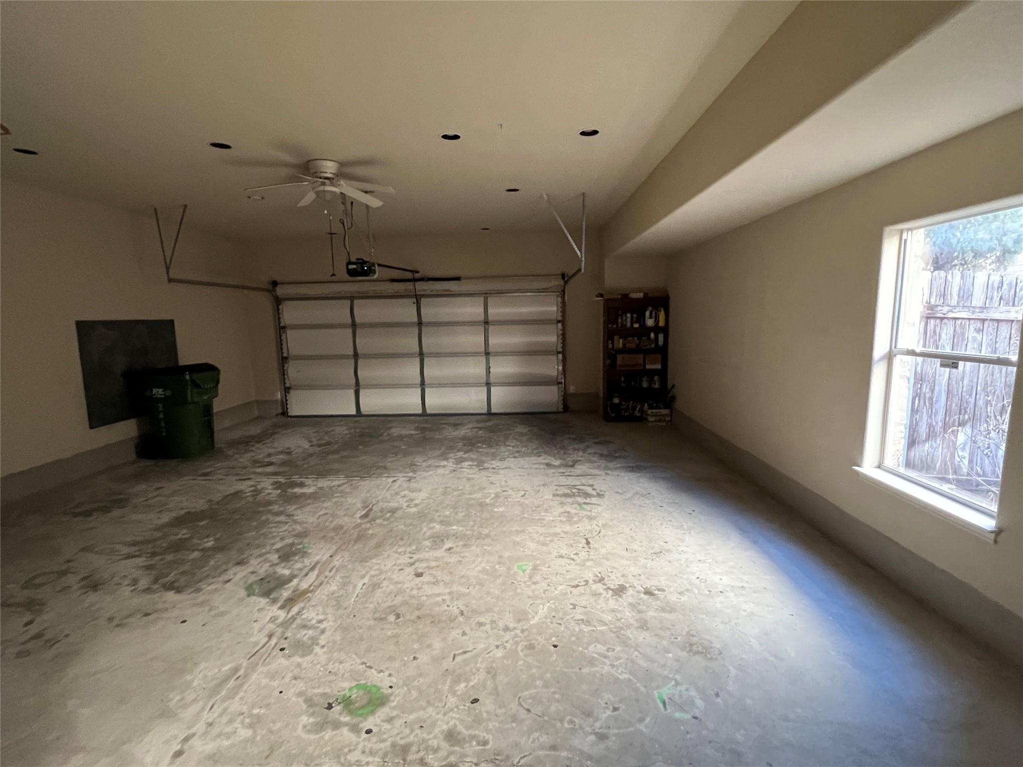 2443 Salorn Way Property Photo 10