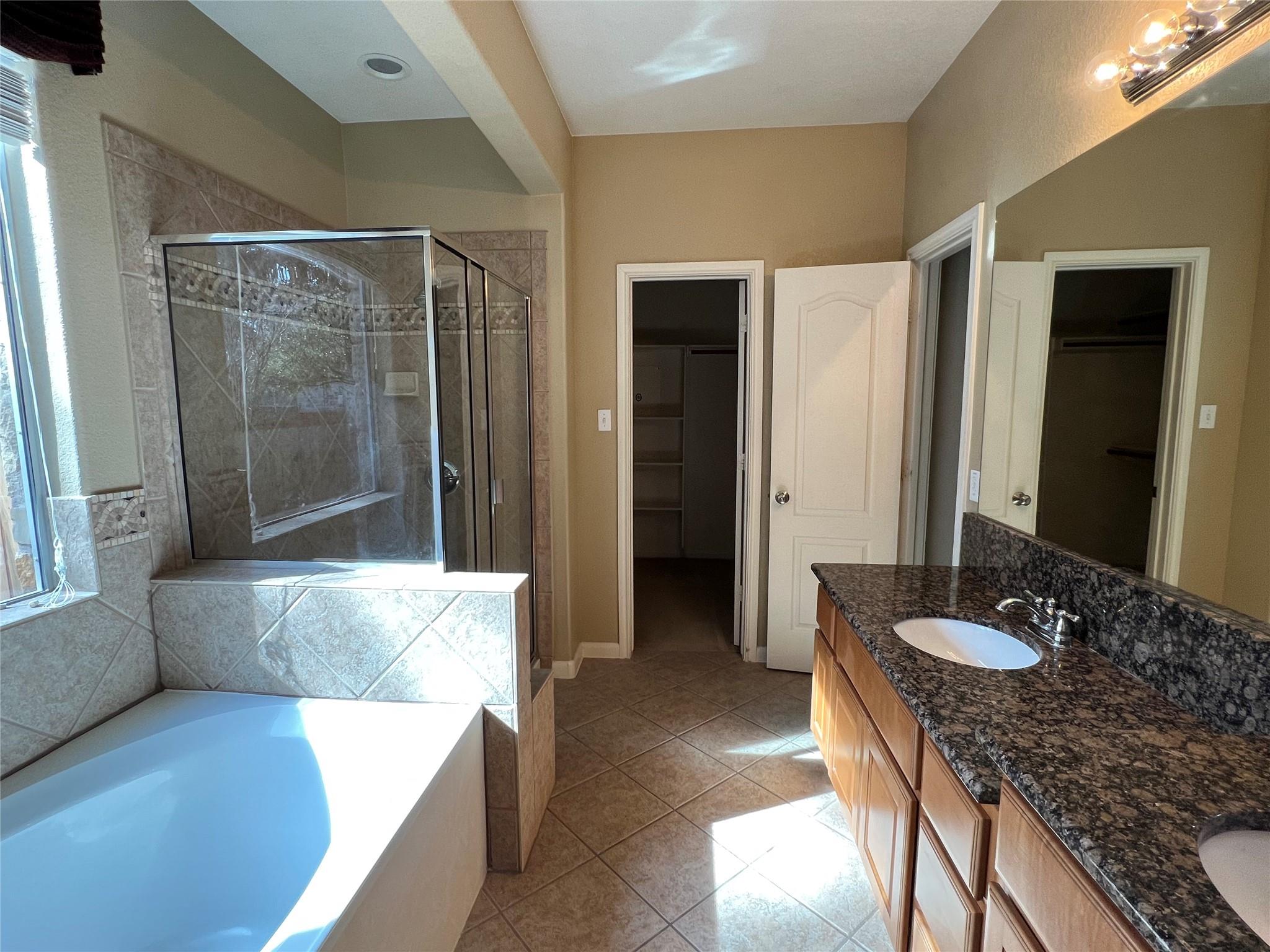2443 Salorn Way Property Photo 14