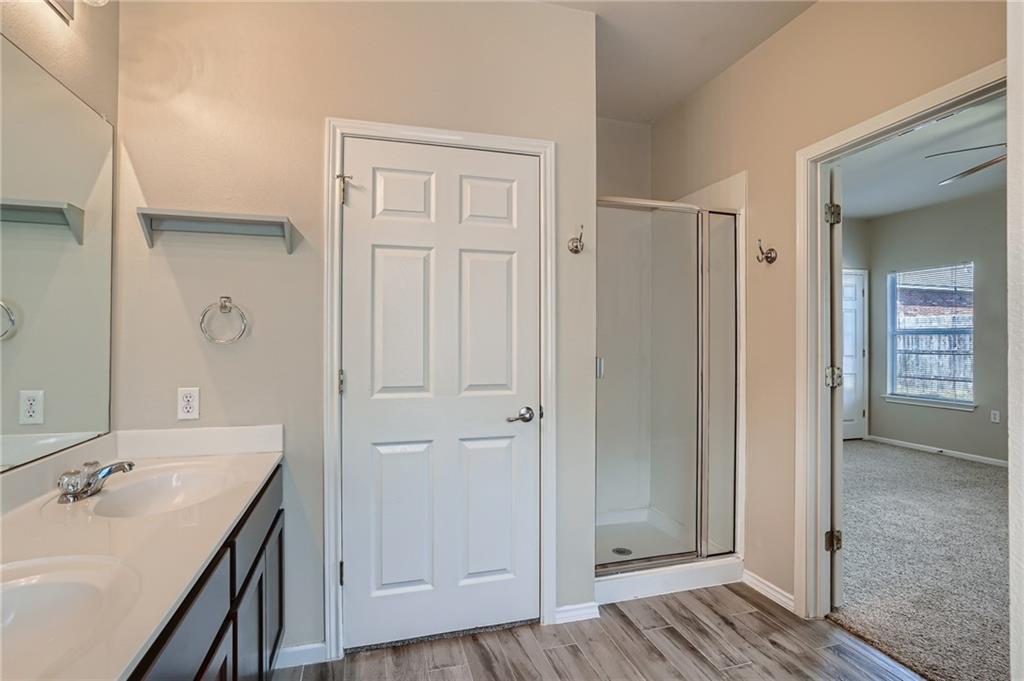 10932 Reliance Creek Dr Property Photo 7