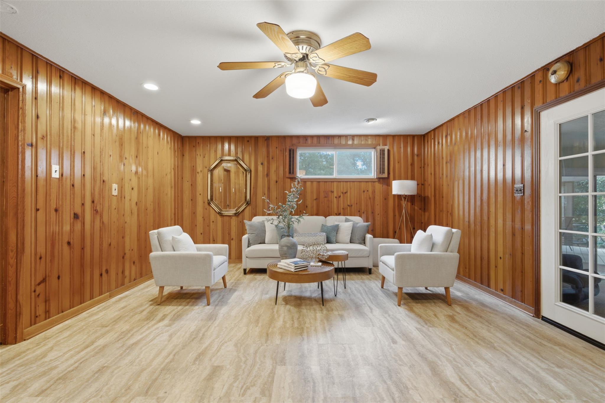 1410 Wooten Dr Property Photo 8