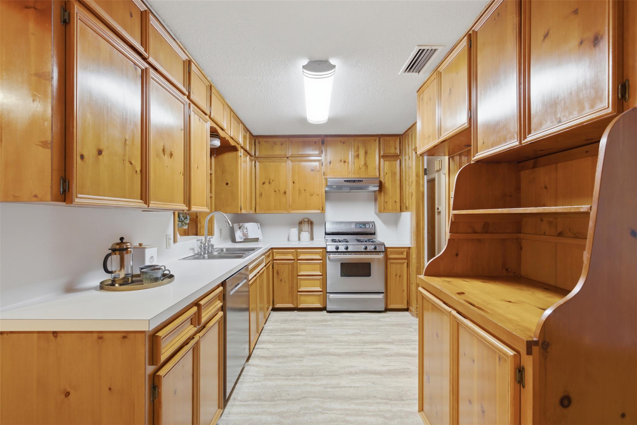 1410 Wooten Dr Property Photo 11
