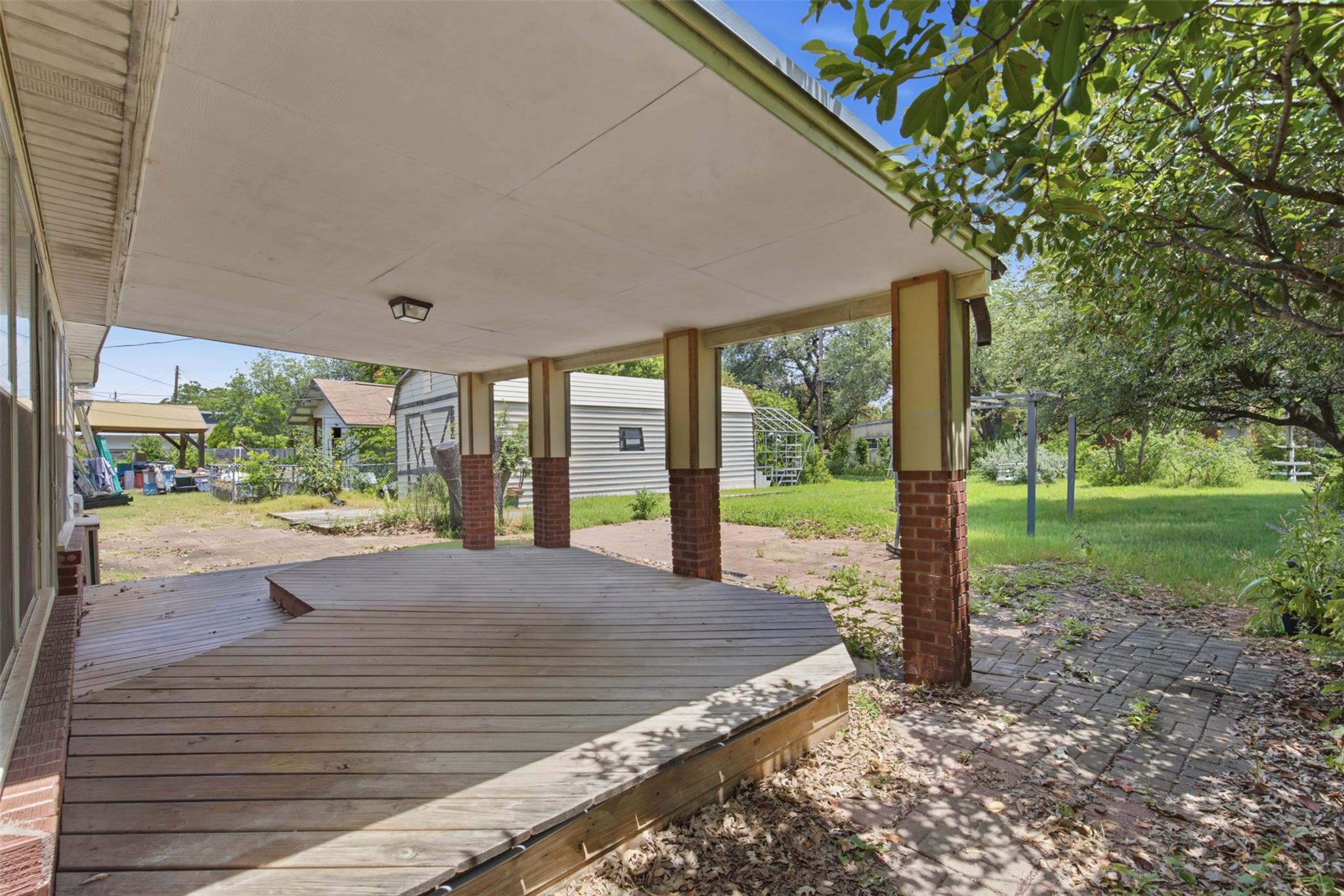 1410 Wooten Dr Property Photo 22
