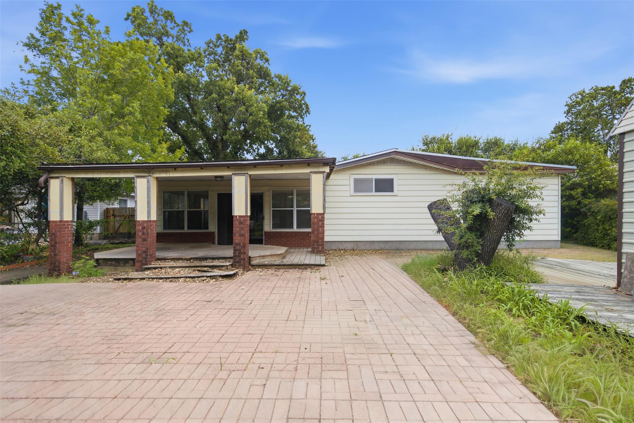 1410 Wooten Dr Property Photo 23