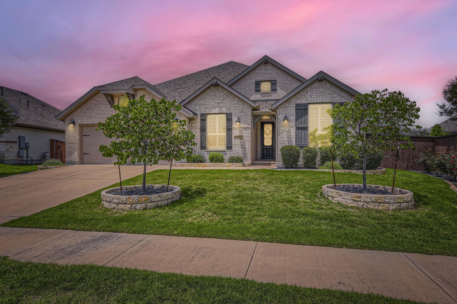 421 Pendent Dr Property Photo