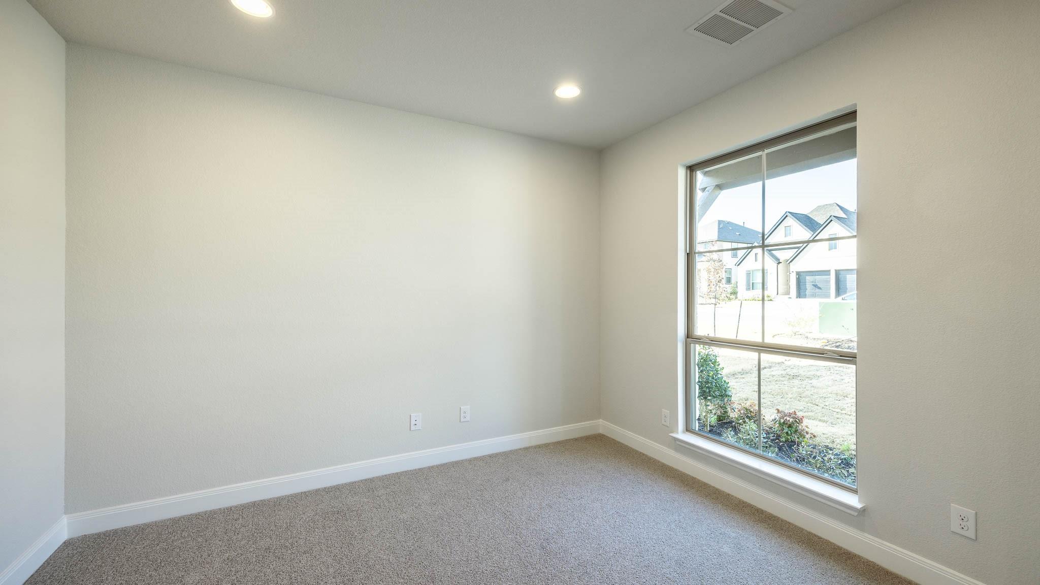 336 Mittas Grv Property Photo 10