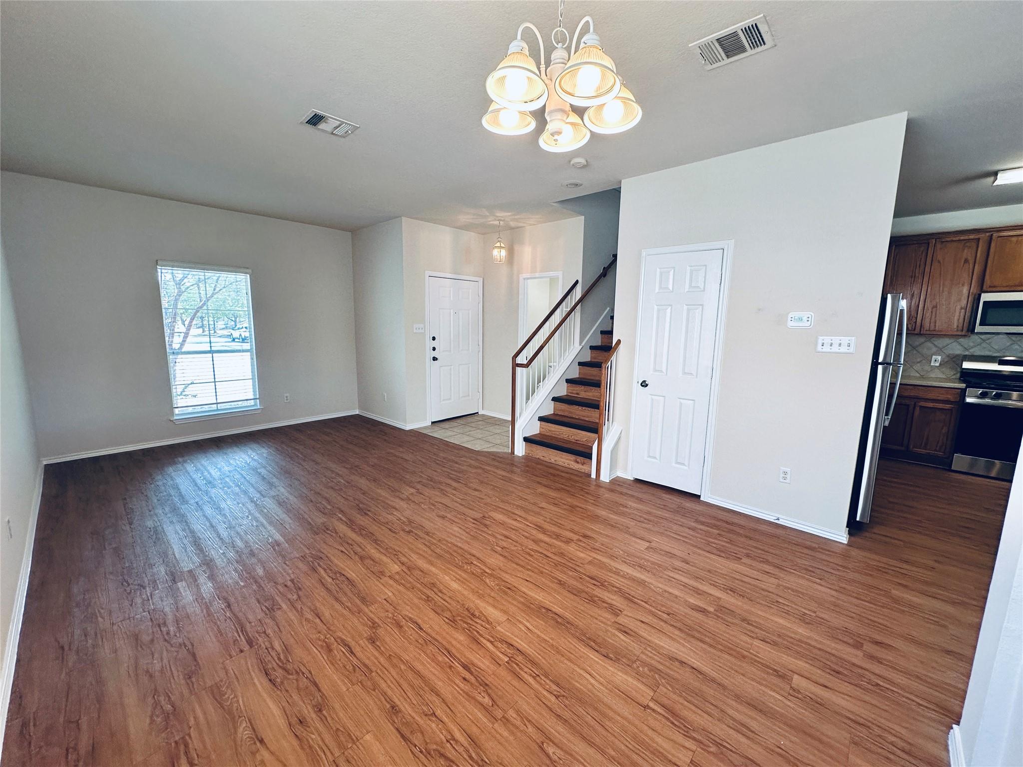 408 Yucca House Dr Property Photo 6