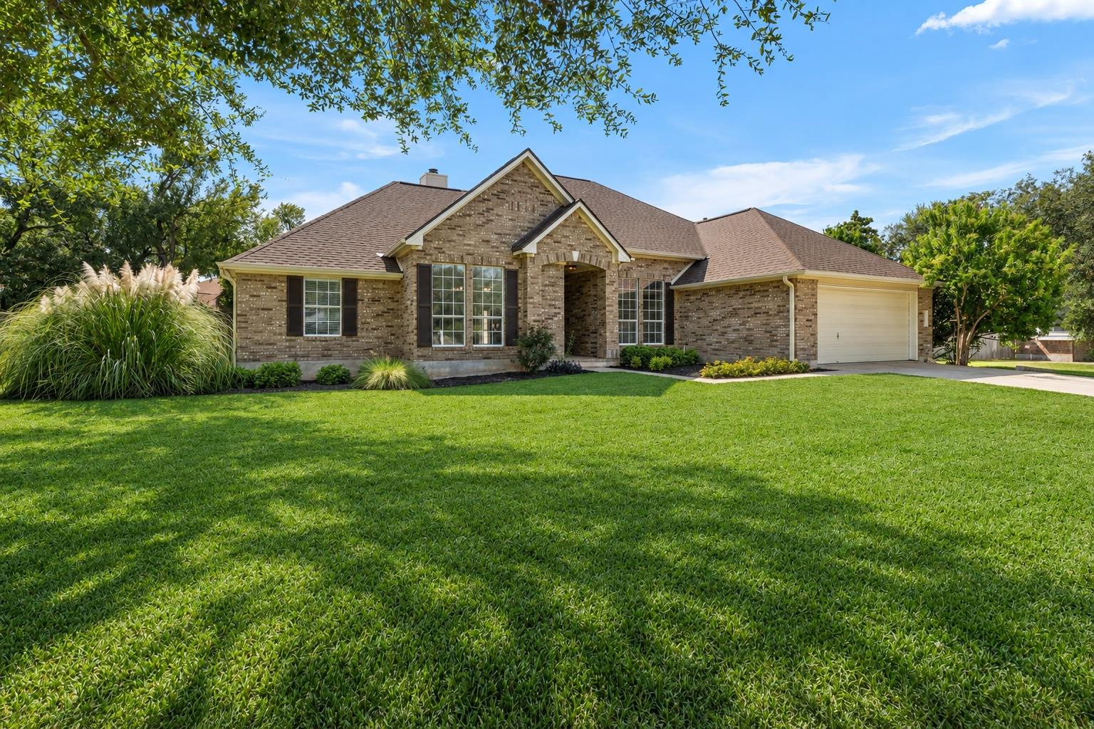 819 Blue Spring Cir Property Photo 1