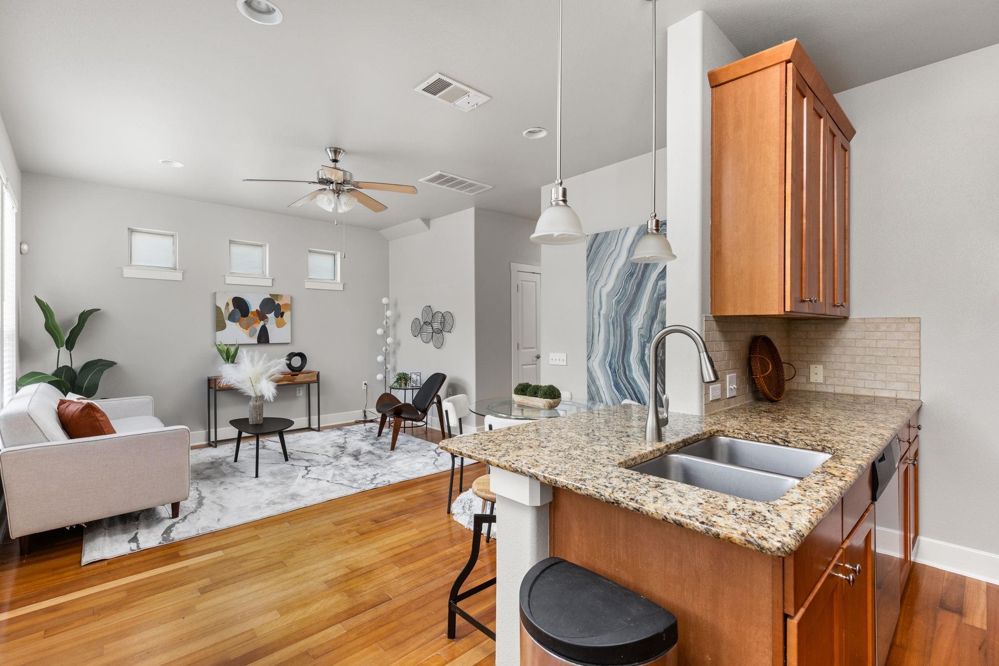1601 Miriam Ave 304 Property Photo 18