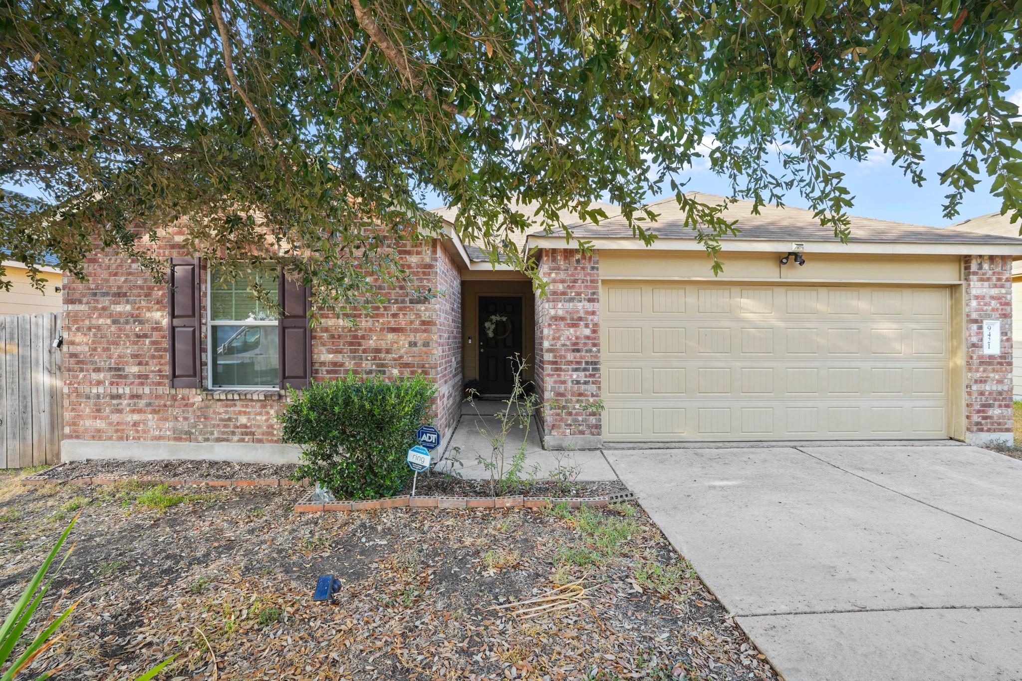 9421 China Rose Dr Property Photo 1
