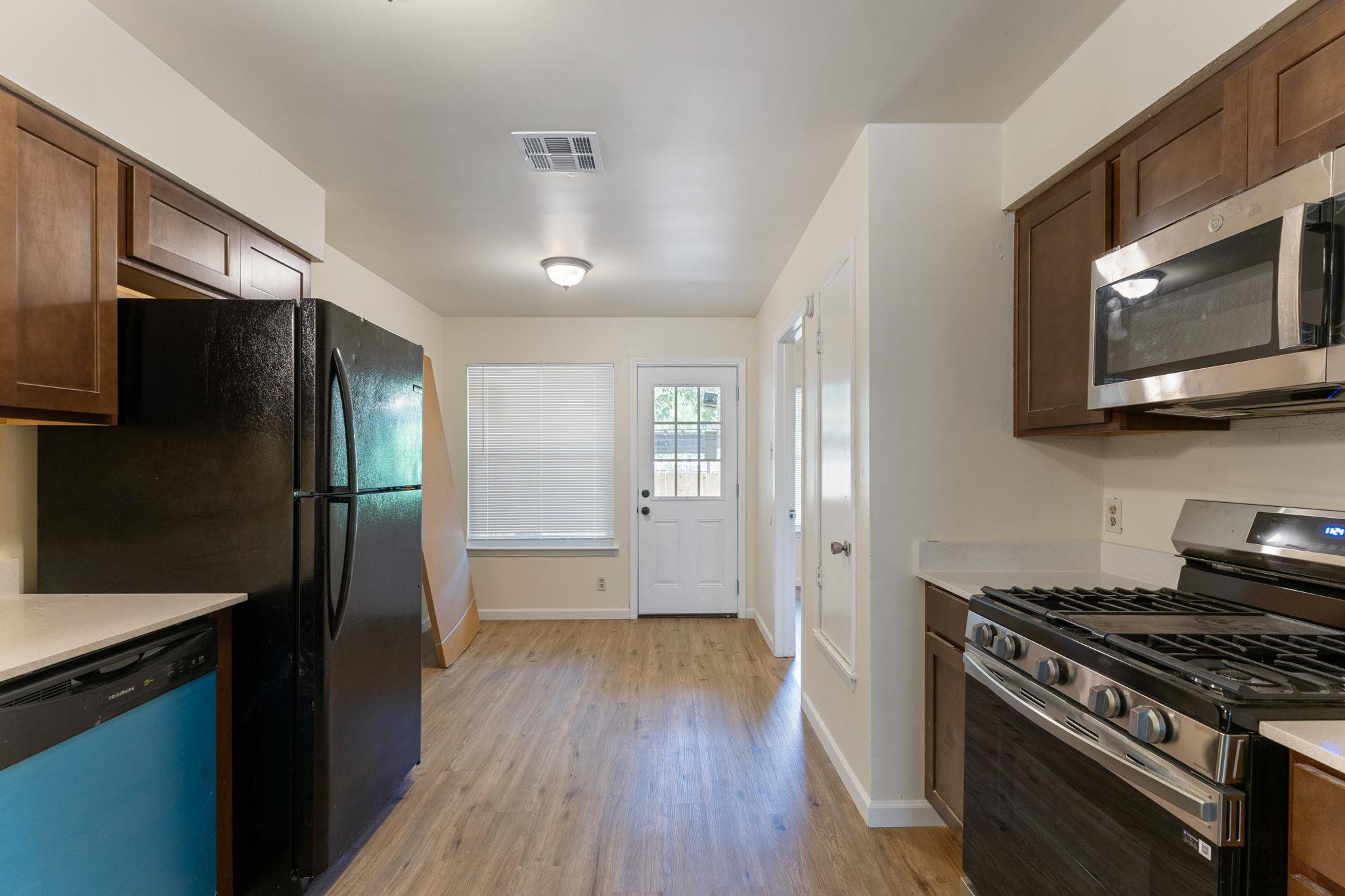 7308 Salt Springs Dr Property Photo 4