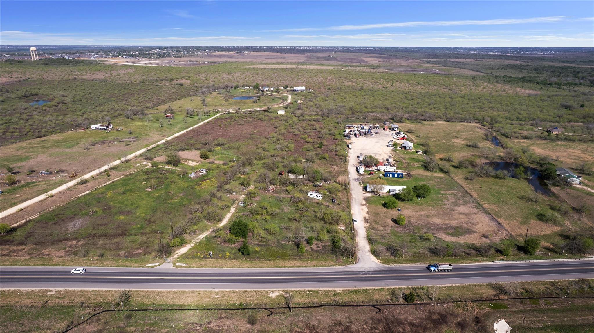 10745 N Camino Real Property Photo 2