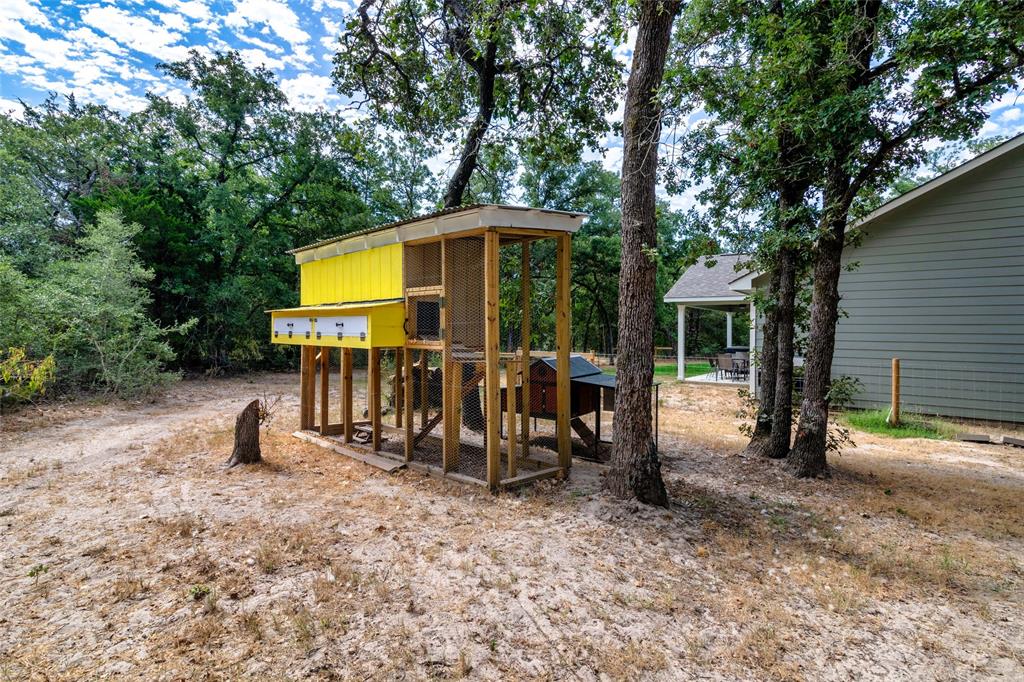 721 Peach Creek Rd Property Photo 32