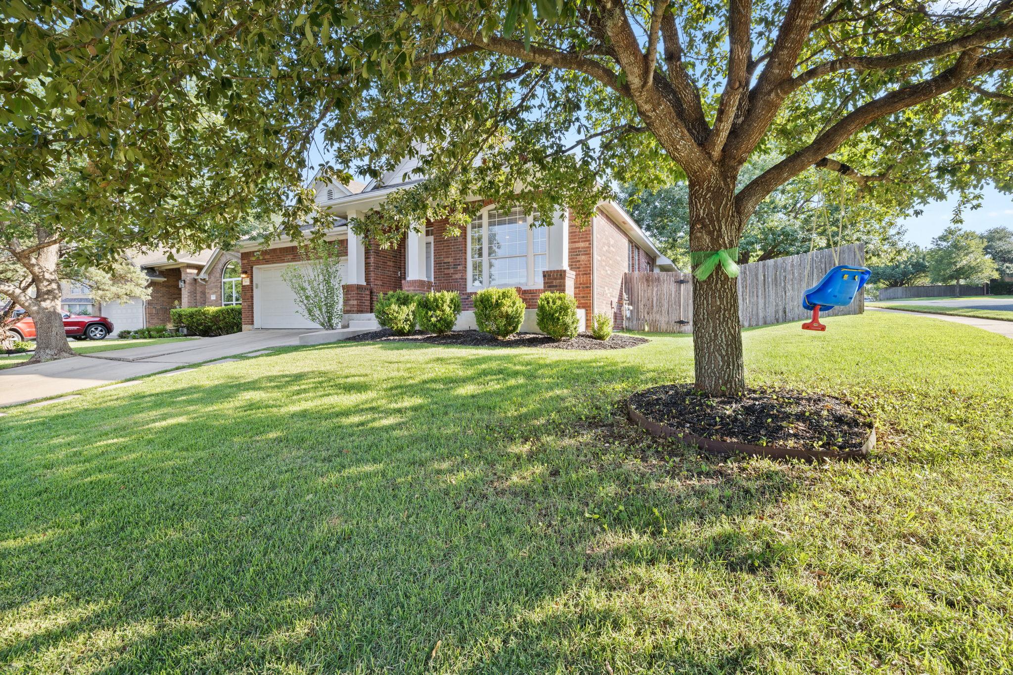 6800 La Concha Cv Property Photo 3