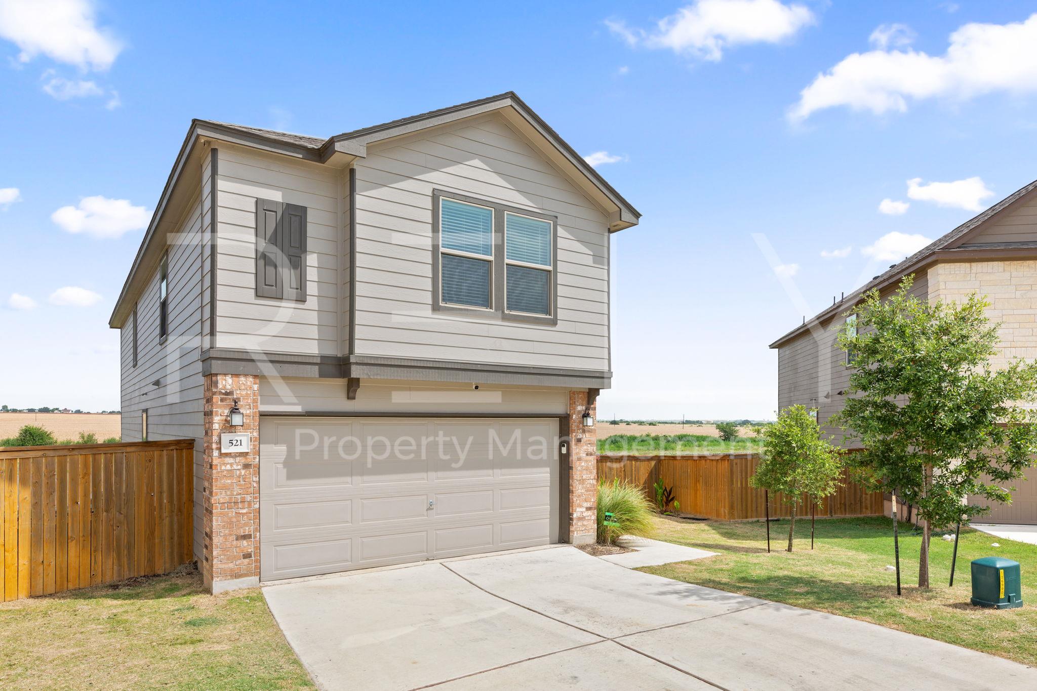 521 Colonel Mcnally Cv Property Photo 3