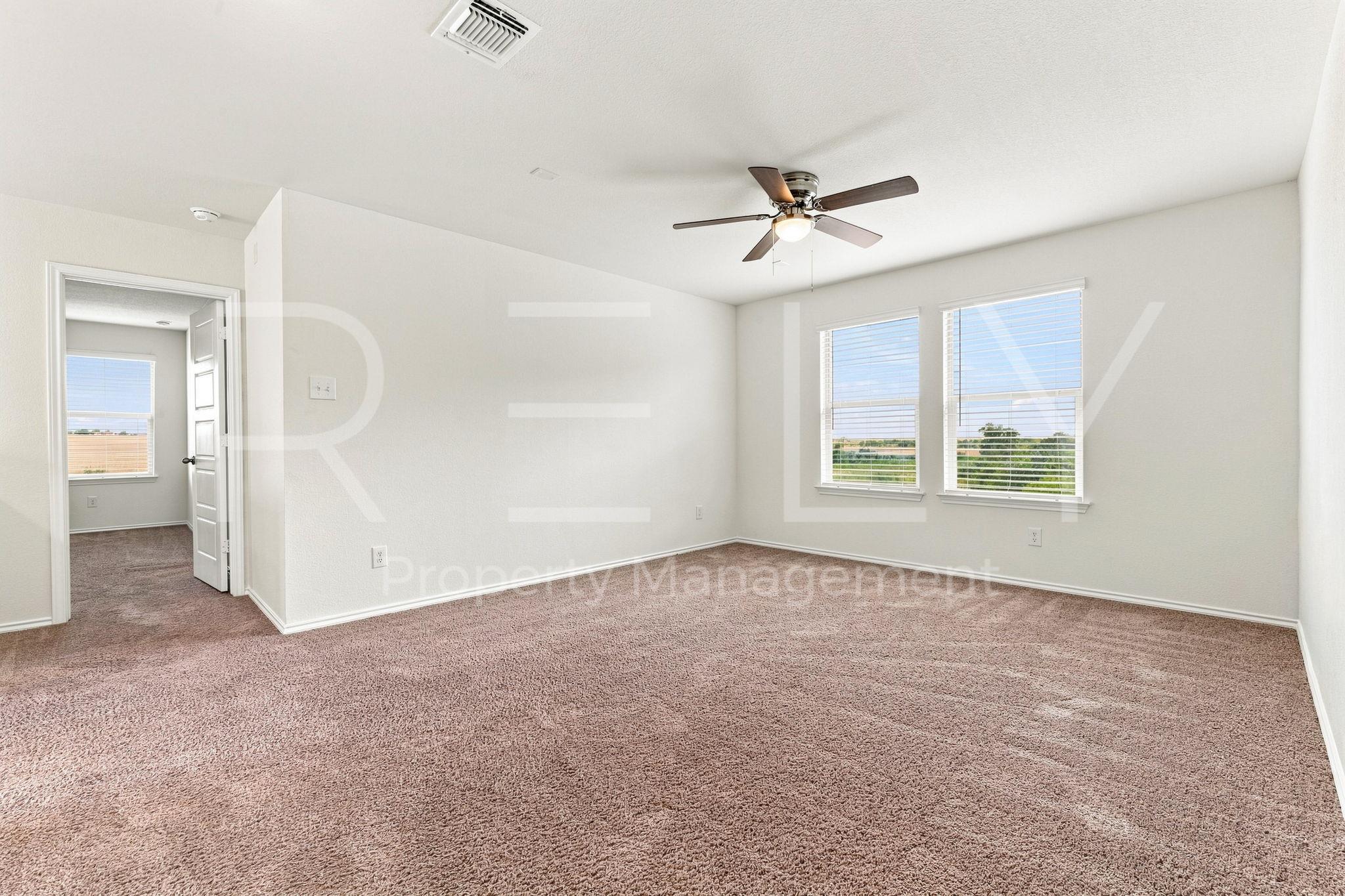 521 Colonel Mcnally Cv Property Photo 18