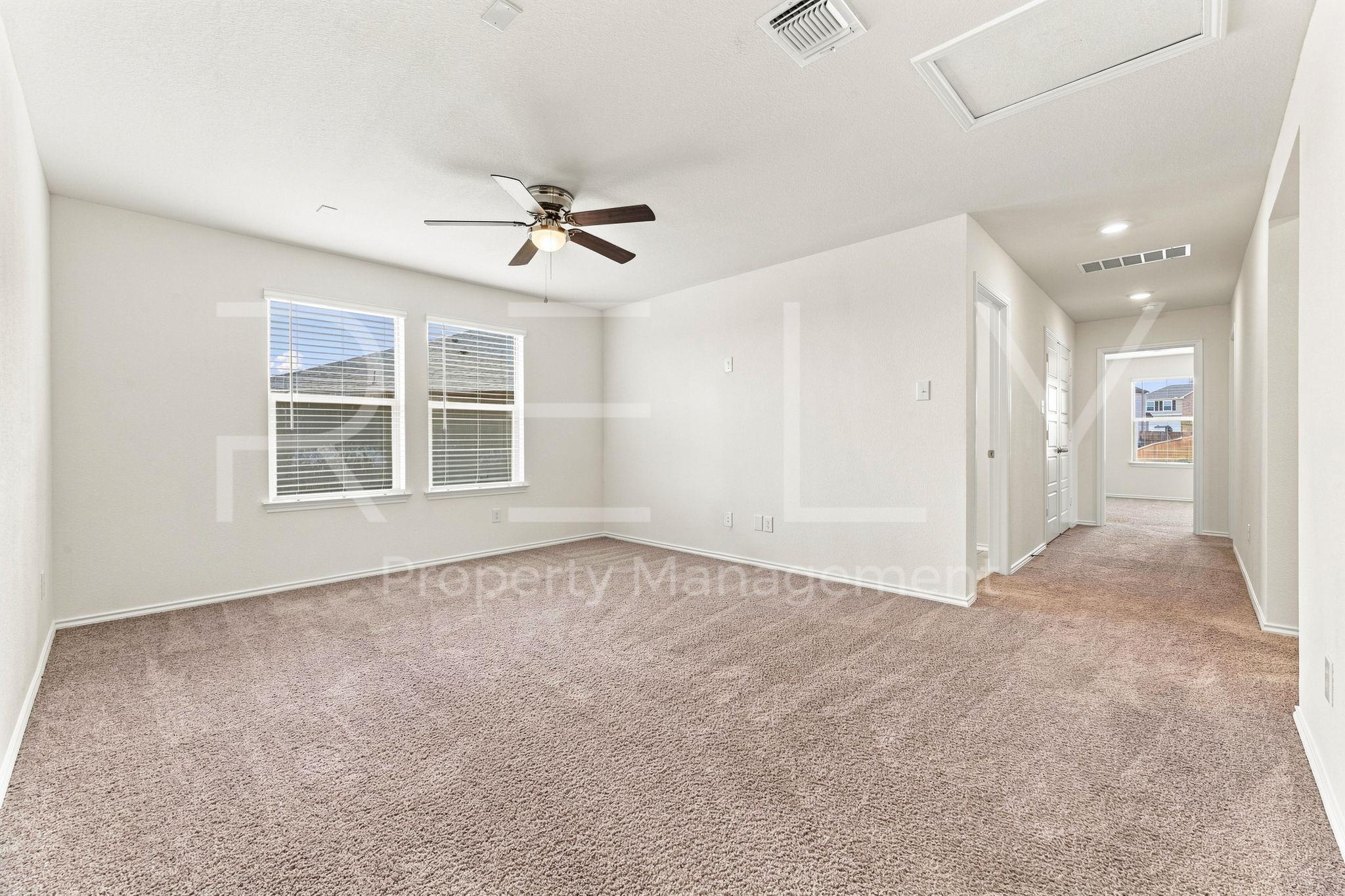 521 Colonel Mcnally Cv Property Photo 19
