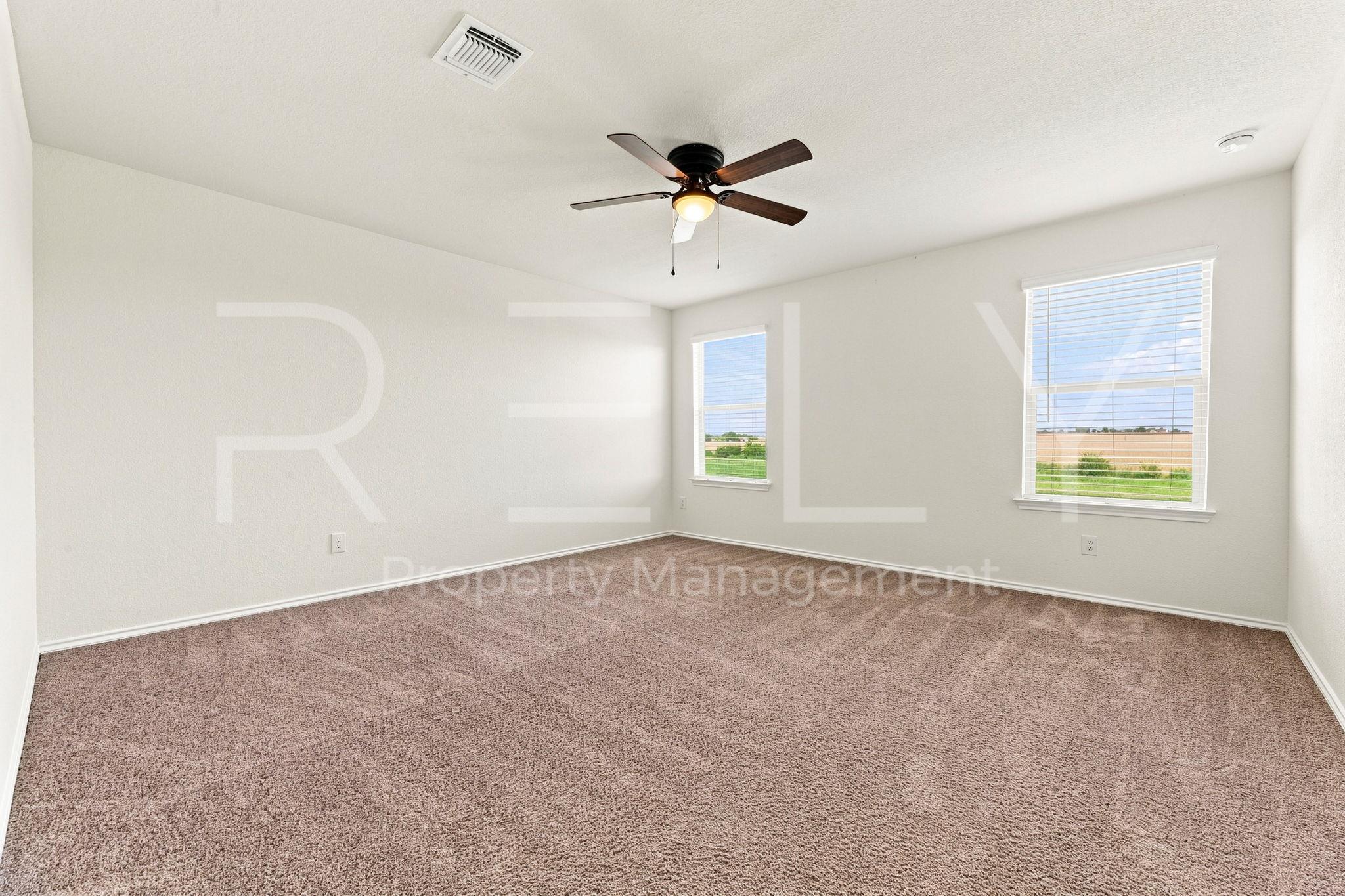 521 Colonel Mcnally Cv Property Photo 21