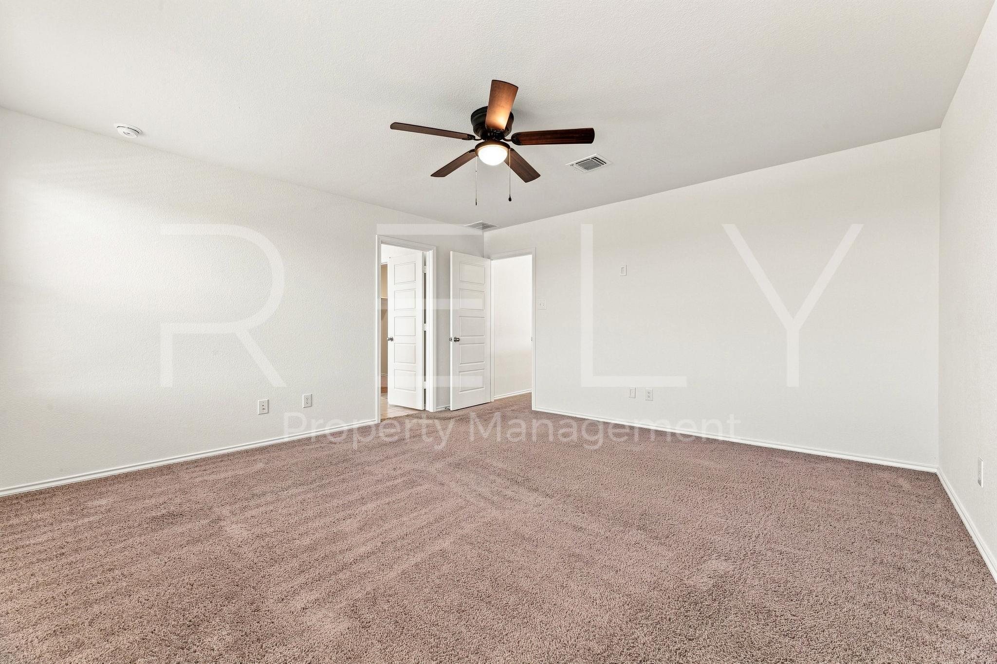 521 Colonel Mcnally Cv Property Photo 23