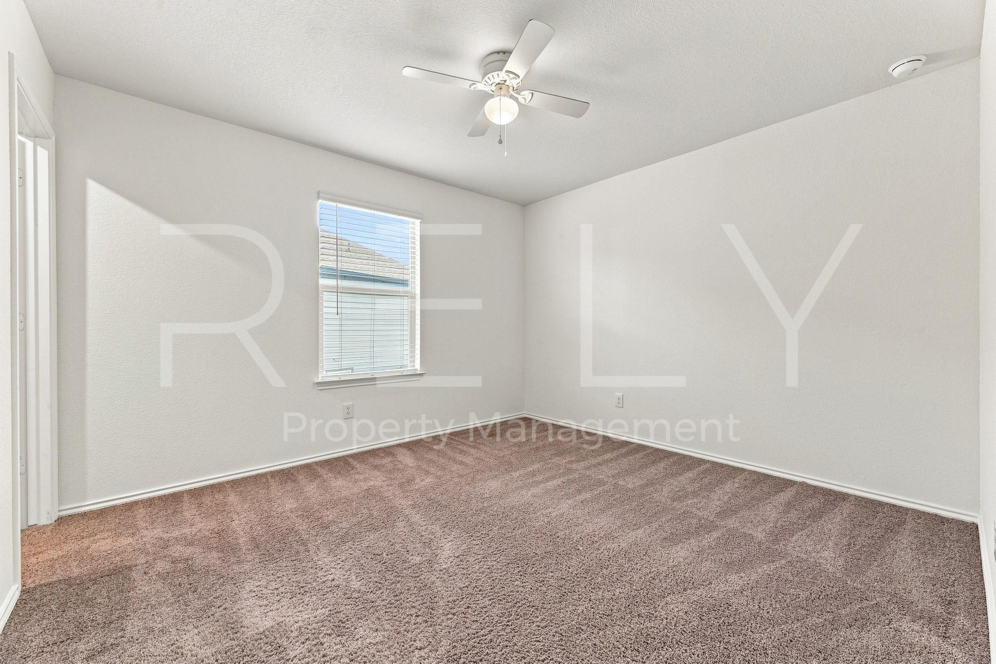 521 Colonel Mcnally Cv Property Photo 30