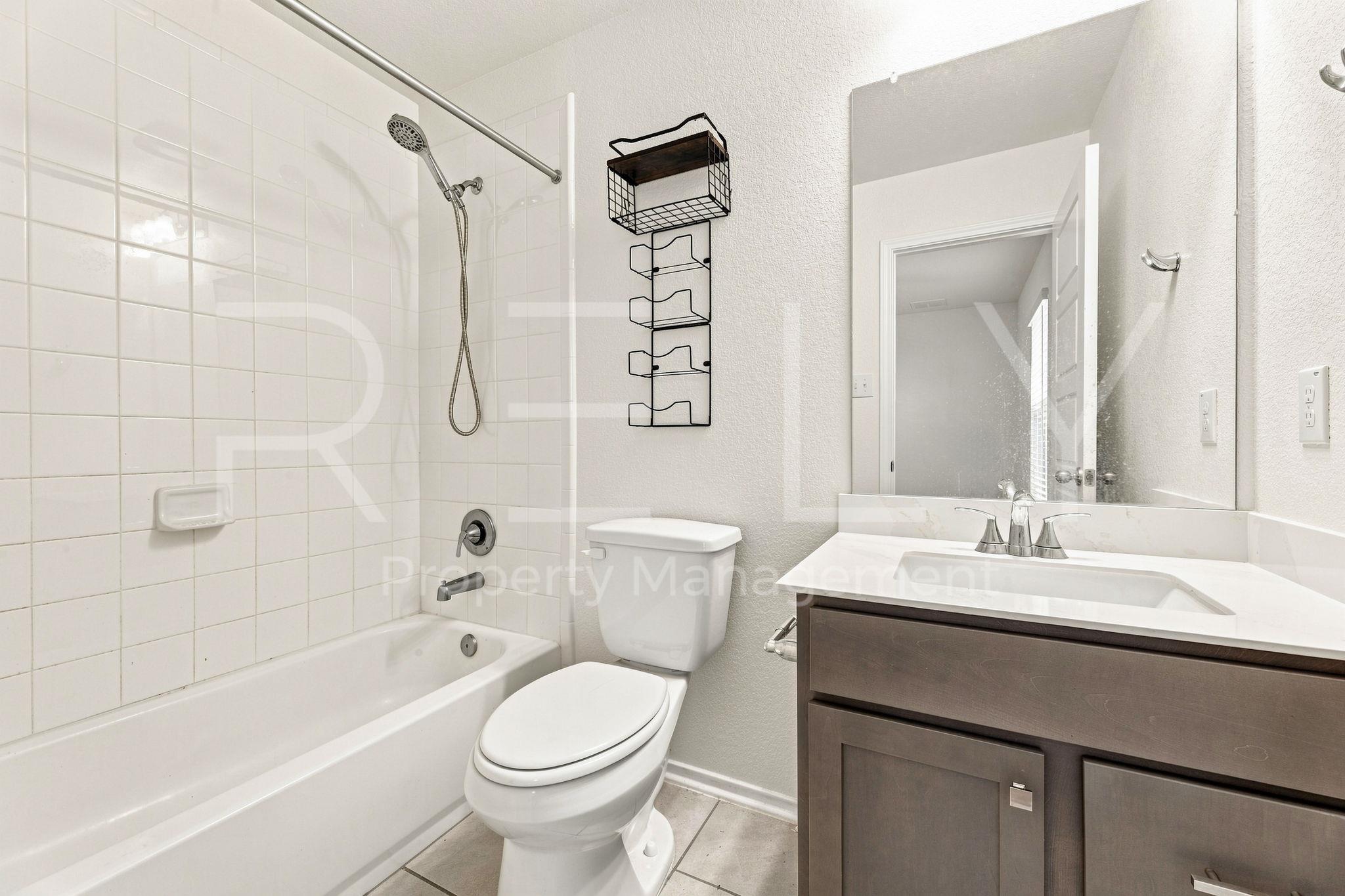 521 Colonel Mcnally Cv Property Photo 33