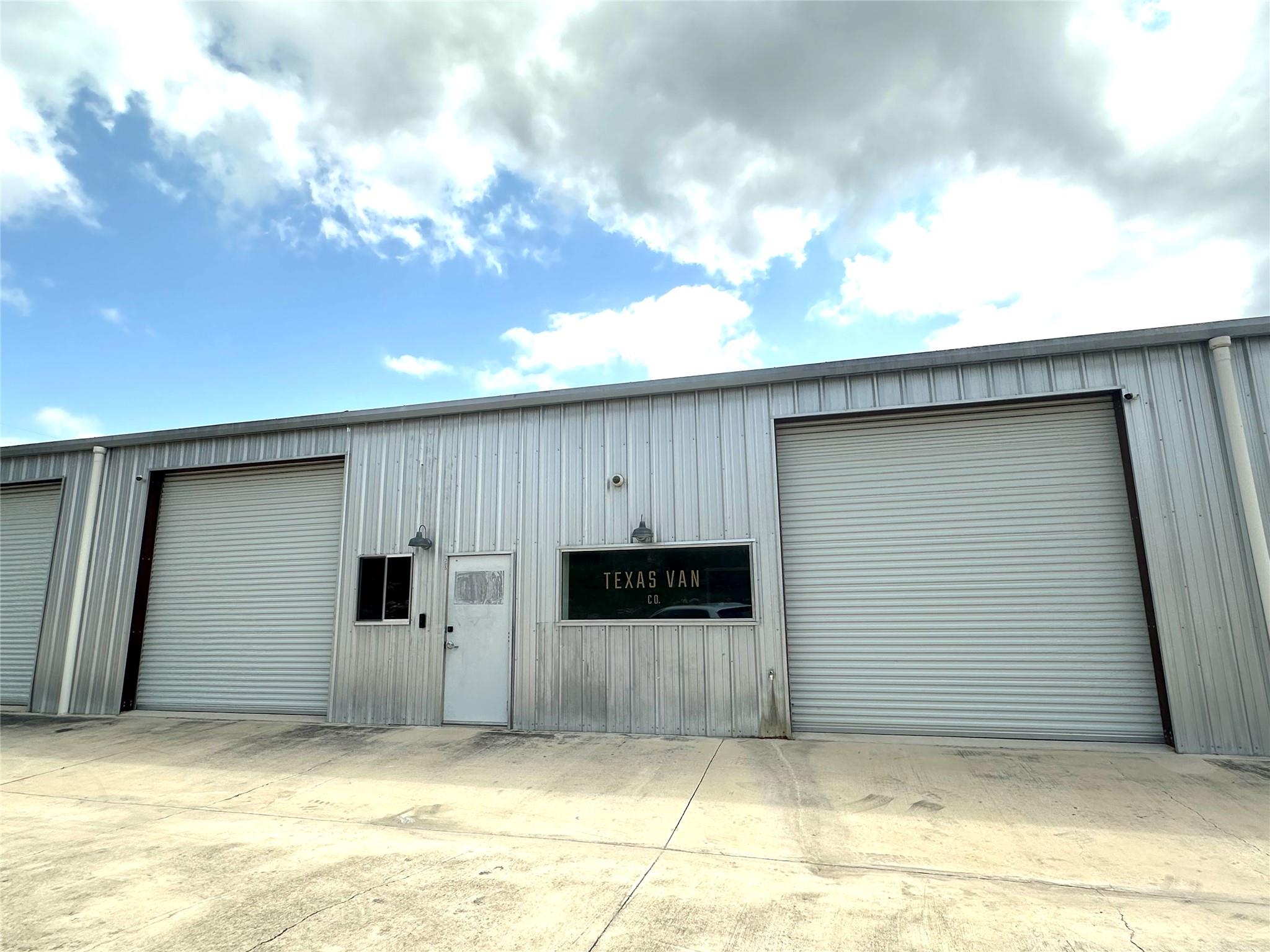 18281 Fm 150 205 Property Photo 1