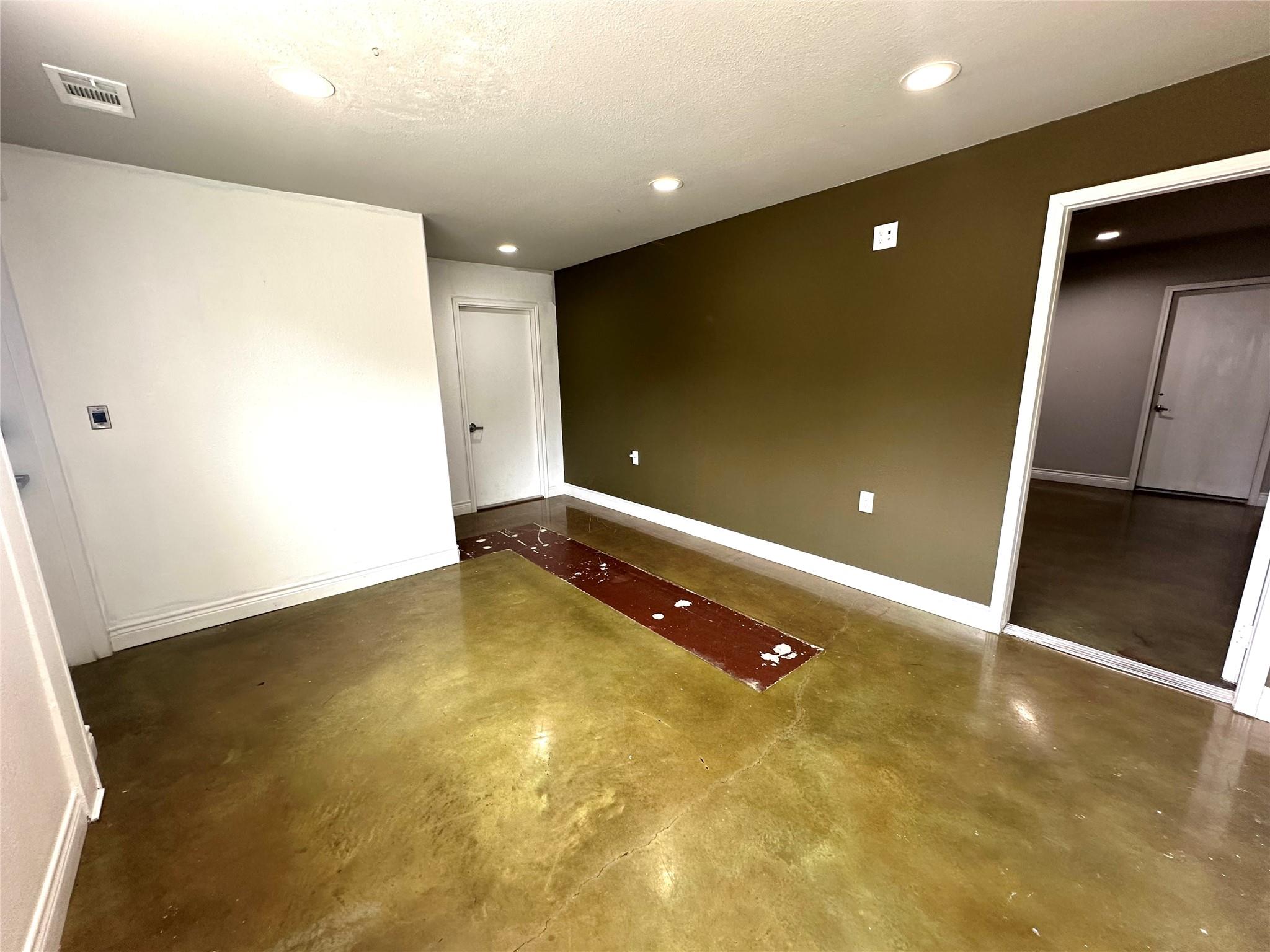 18281 Fm 150 205 Property Photo 2