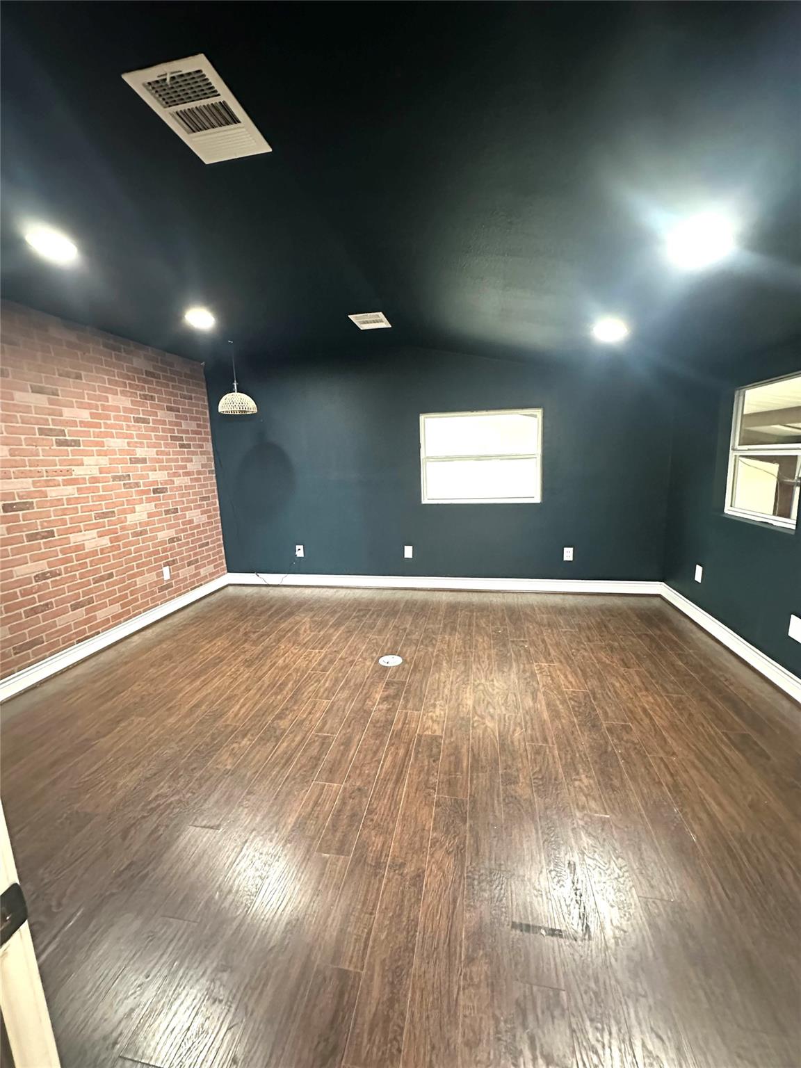 18281 Fm 150 205 Property Photo 4