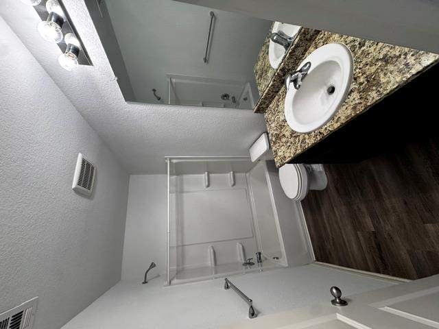 13713 Henry A Wallace Ln Property Photo 17